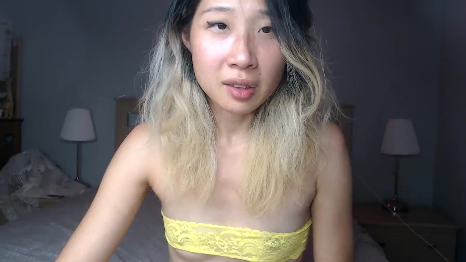 Gallery image thumbnail from Jiwoo's myfreecams stream on, 09/18/2025, 01:05 image 15 of 20