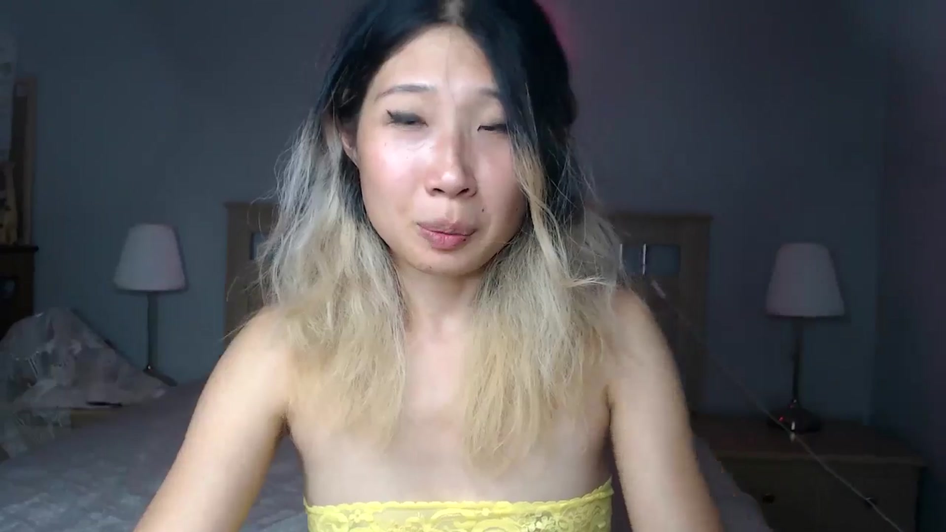 Gallery image thumbnail from Jiwoo's myfreecams stream on, 09/18/2025, 01:05 image 4 of 20