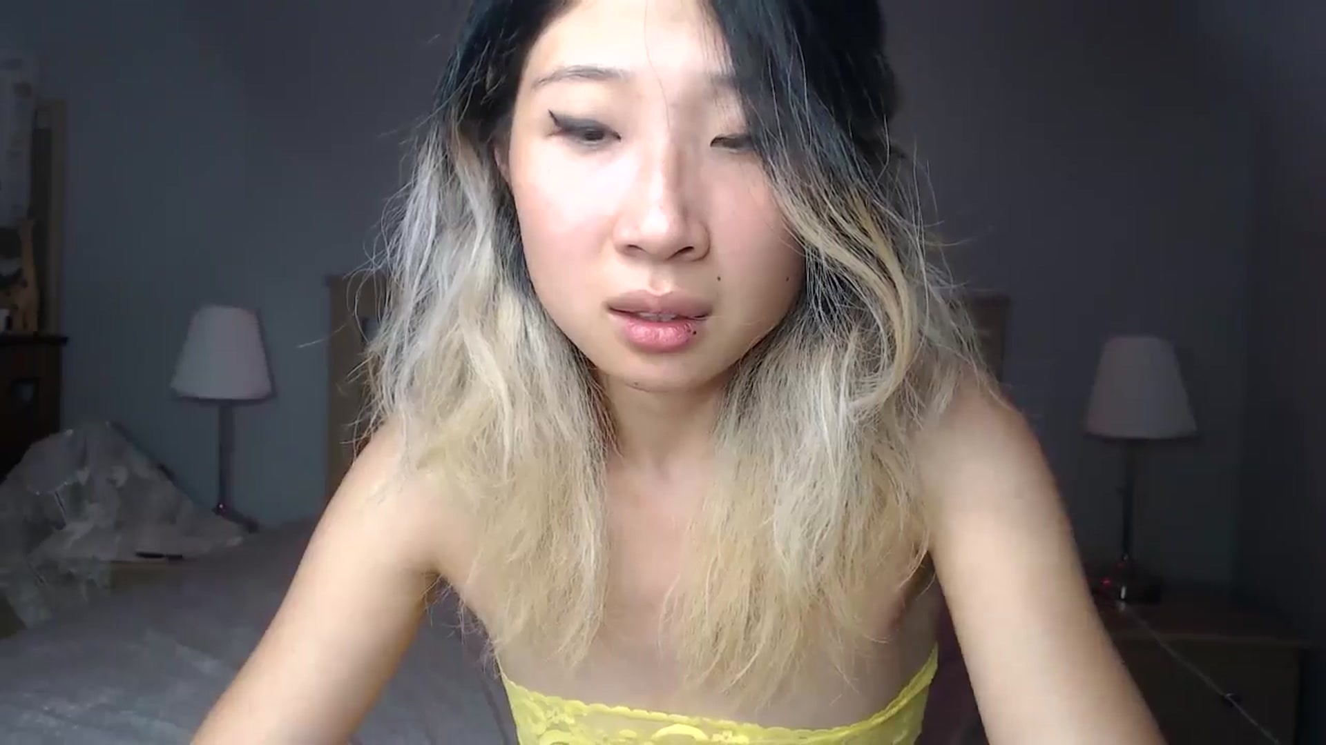Gallery image thumbnail from Jiwoo's myfreecams stream on, 09/18/2025, 01:05 image 17 of 20