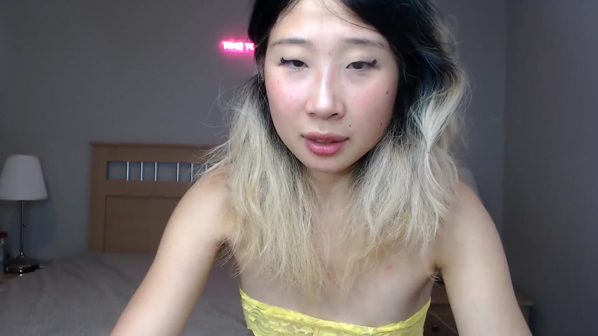 Gallery image thumbnail from Jiwoo's myfreecams stream on, 09/18/2025, 16:00 image 19 of 20