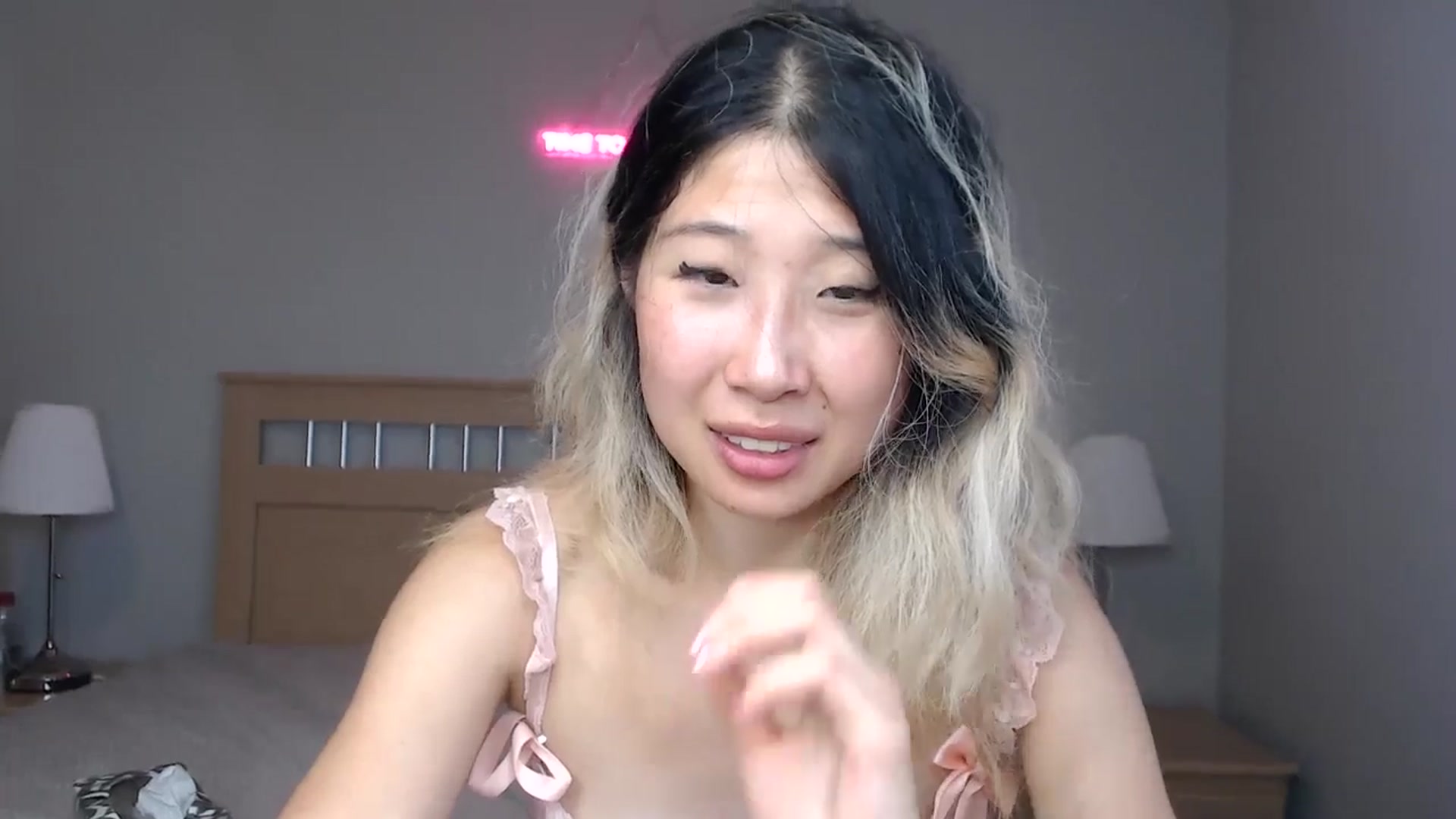 Gallery image thumbnail from Jiwoo's myfreecams stream on, 09/18/2025, 17:56 image 20 of 20