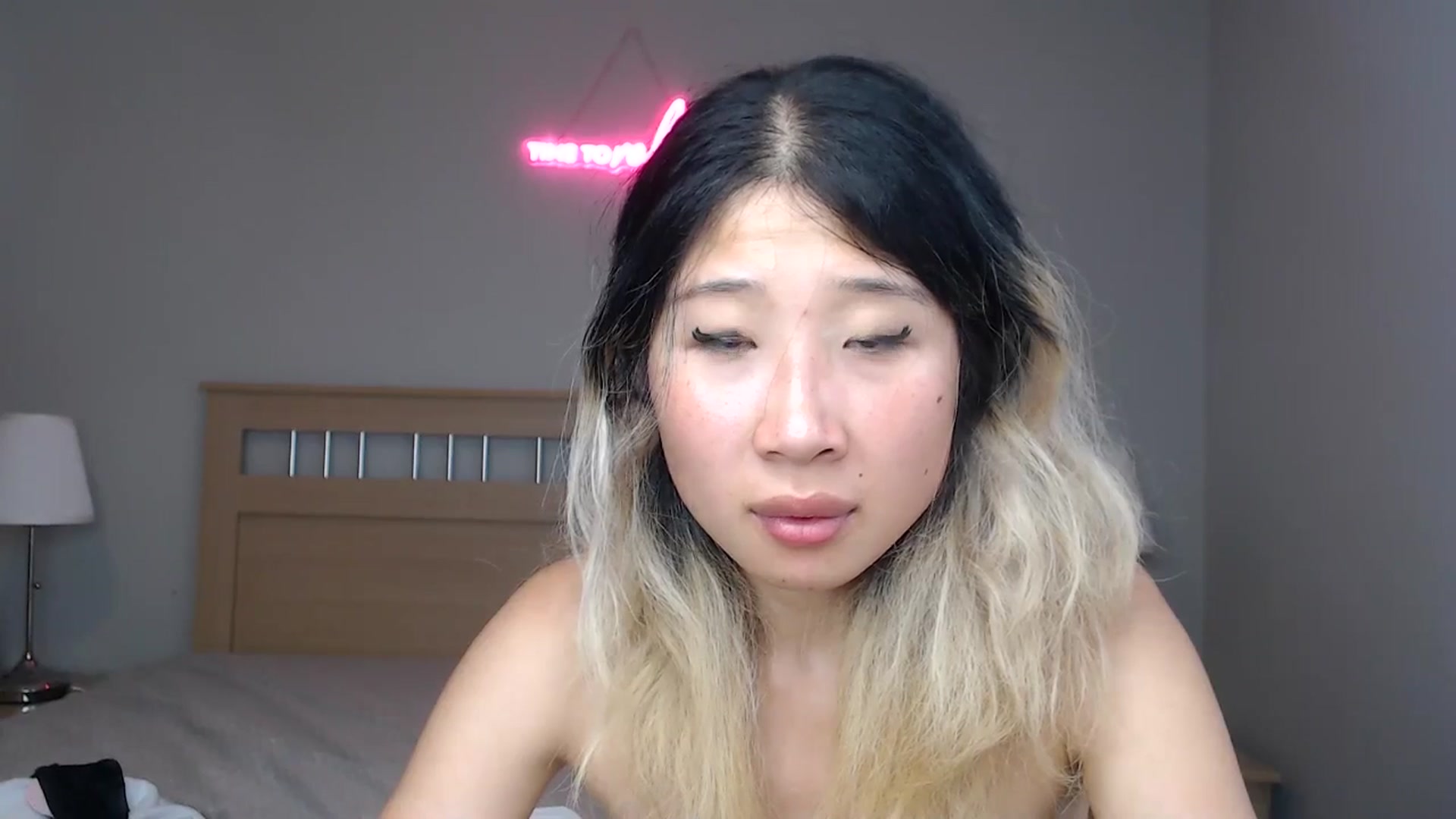 Gallery image thumbnail from Jiwoo's myfreecams stream on, 09/18/2025, 17:56 image 12 of 20