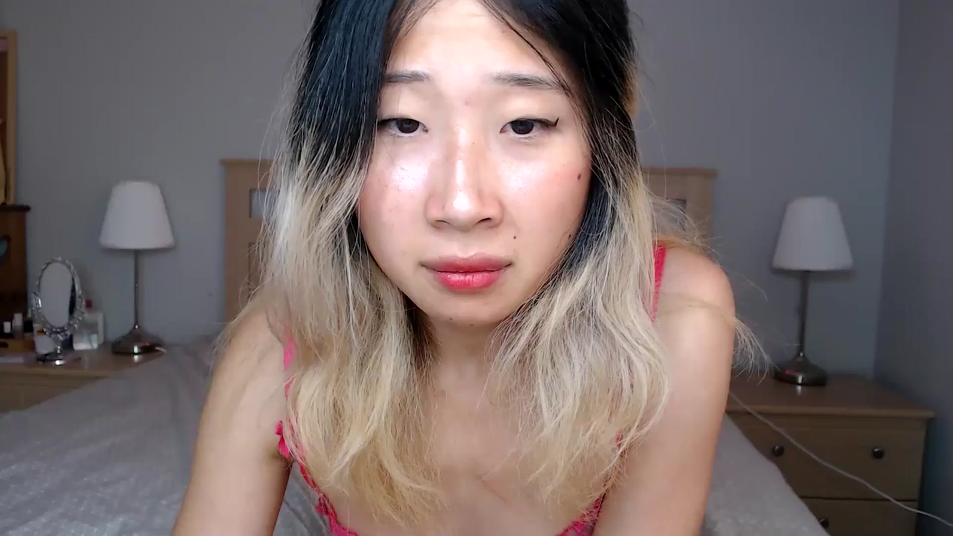 Gallery image thumbnail from Jiwoo's myfreecams stream on, 09/19/2025, 23:17 image 5 of 20