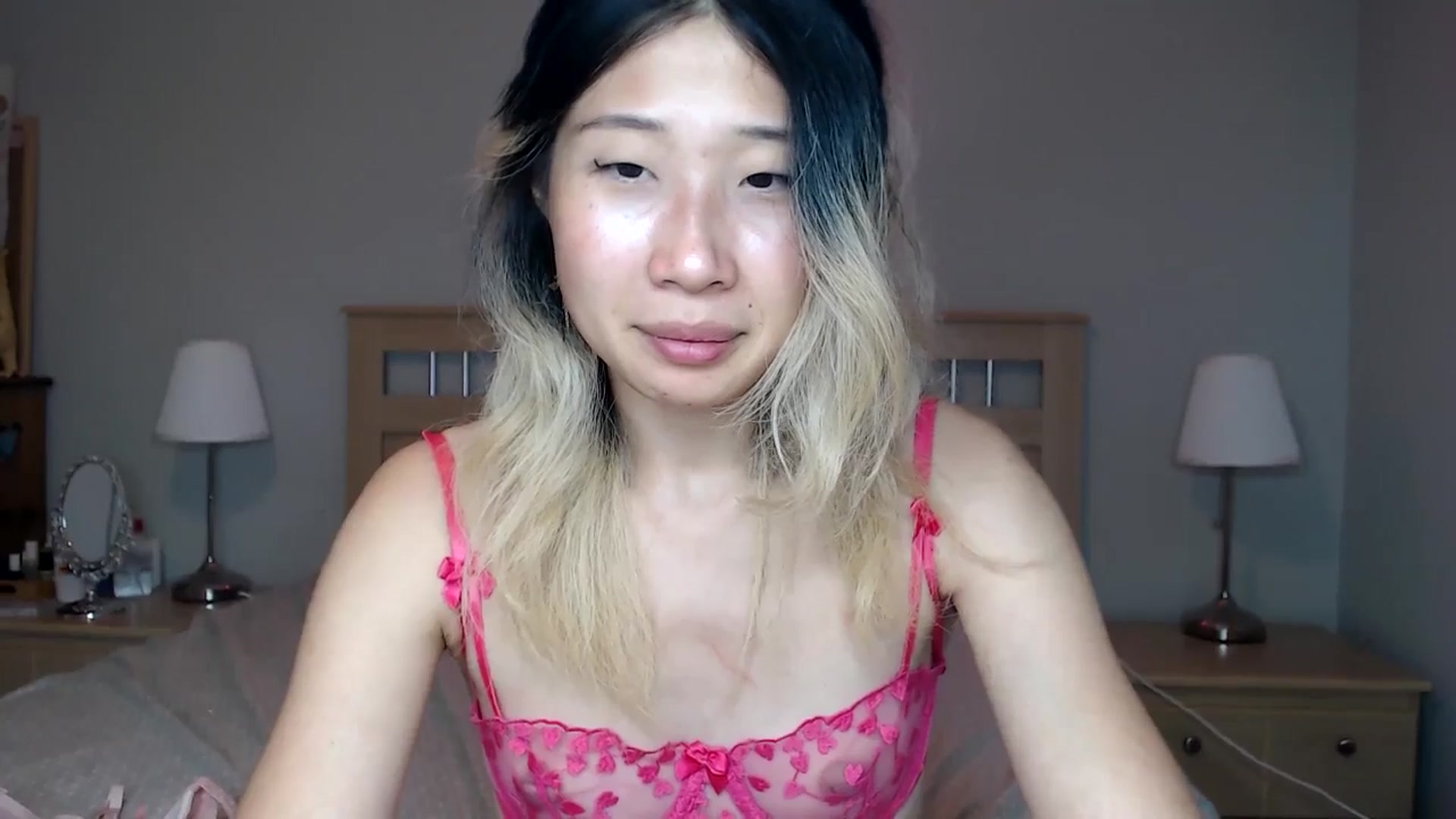 Gallery image thumbnail from Jiwoo's myfreecams stream on, 09/20/2025, 01:13 image 7 of 20