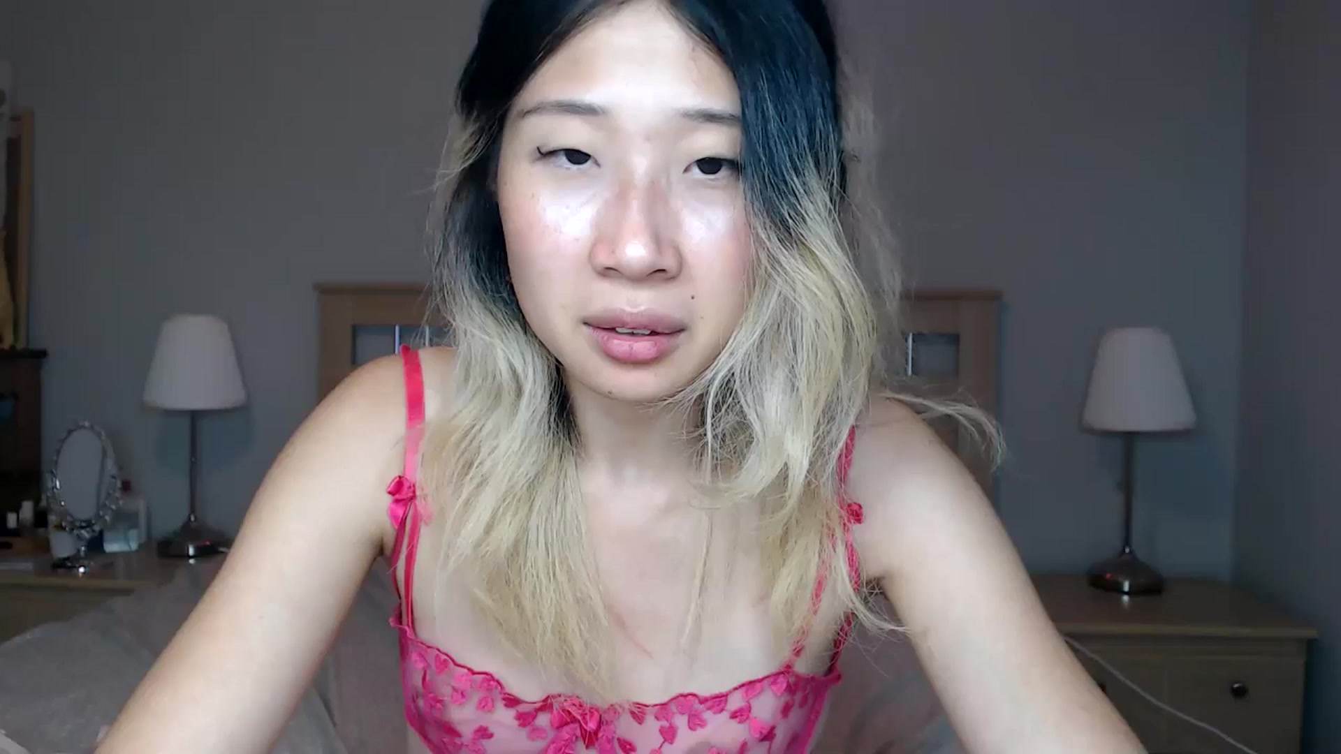 Gallery image thumbnail from Jiwoo's myfreecams stream on, 09/20/2025, 01:13 image 8 of 20