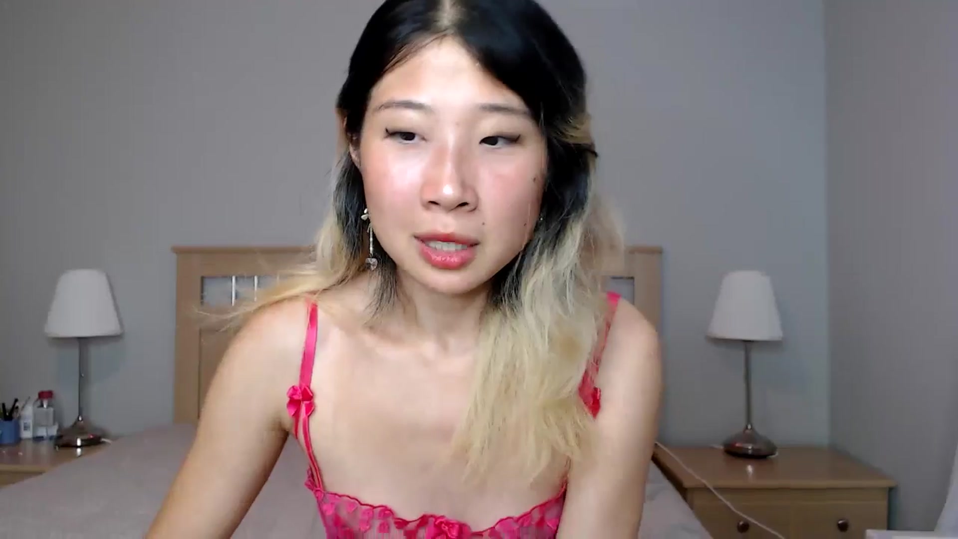 Gallery image thumbnail from Jiwoo's myfreecams stream on, 09/22/2025, 04:03 image 2 of 20