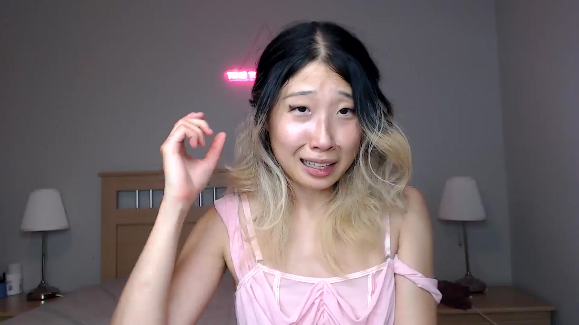 Gallery image thumbnail from Jiwoo's myfreecams stream on, 09/25/2025, 06:56 image 11 of 20