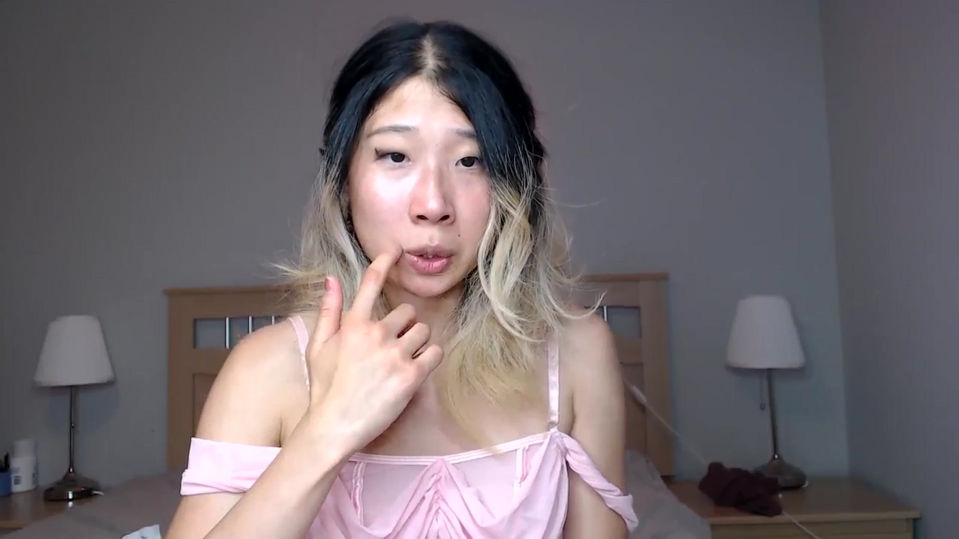 Gallery image thumbnail from Jiwoo's myfreecams stream on, 09/25/2025, 06:56 image 15 of 20