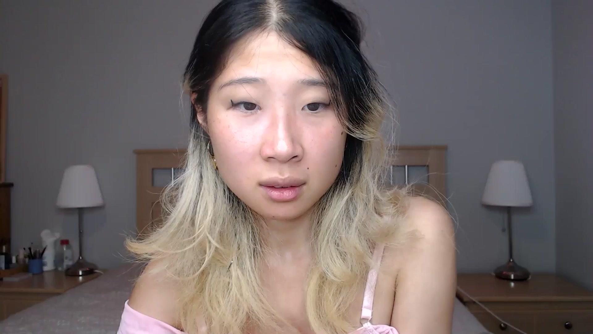 Gallery image thumbnail from Jiwoo's myfreecams stream on, 09/26/2025, 24:01 image 12 of 20