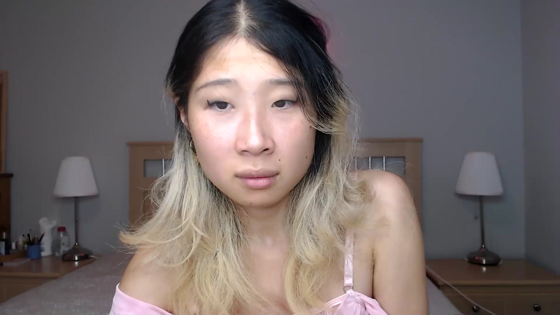 Gallery image thumbnail from Jiwoo's myfreecams stream on, 09/26/2025, 24:01 image 14 of 20