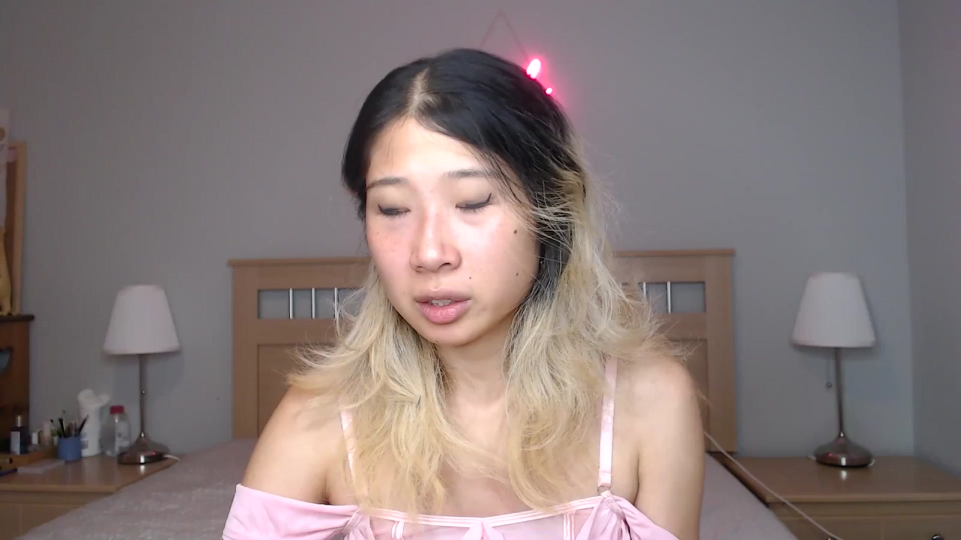 Gallery image thumbnail from Jiwoo's myfreecams stream on, 09/26/2025, 24:01 image 1 of 20