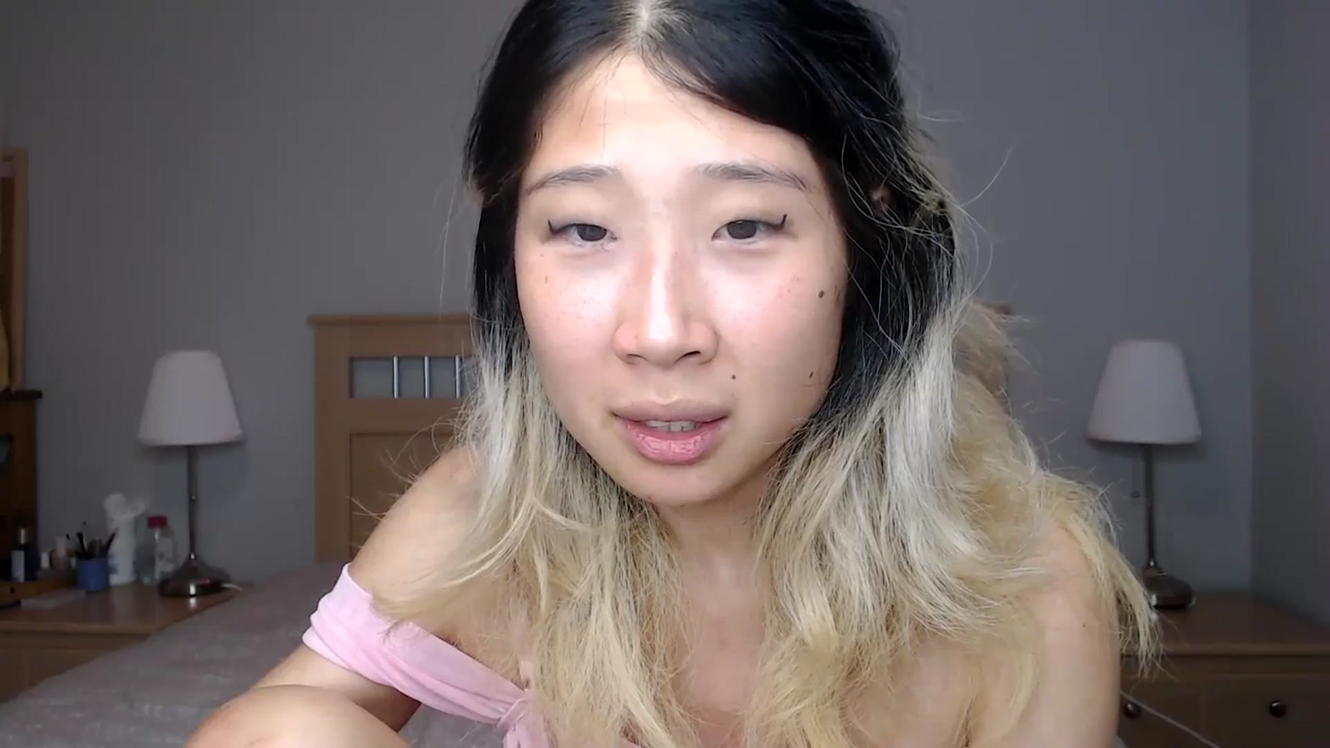 Gallery image thumbnail from Jiwoo's myfreecams stream on, 09/26/2025, 24:55 image 19 of 20