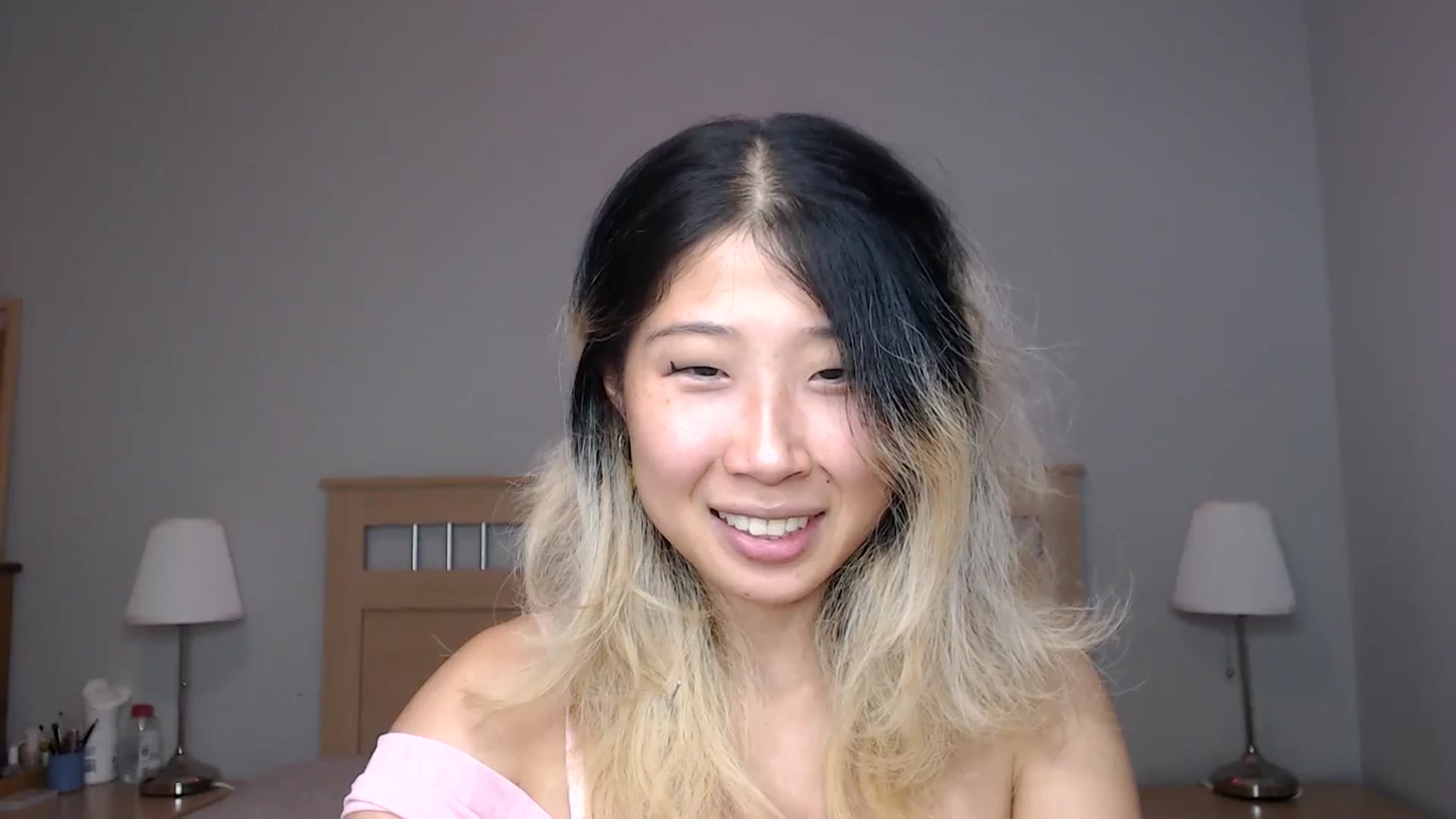 Gallery image thumbnail from Jiwoo's myfreecams stream on, 09/26/2025, 24:55 image 7 of 20