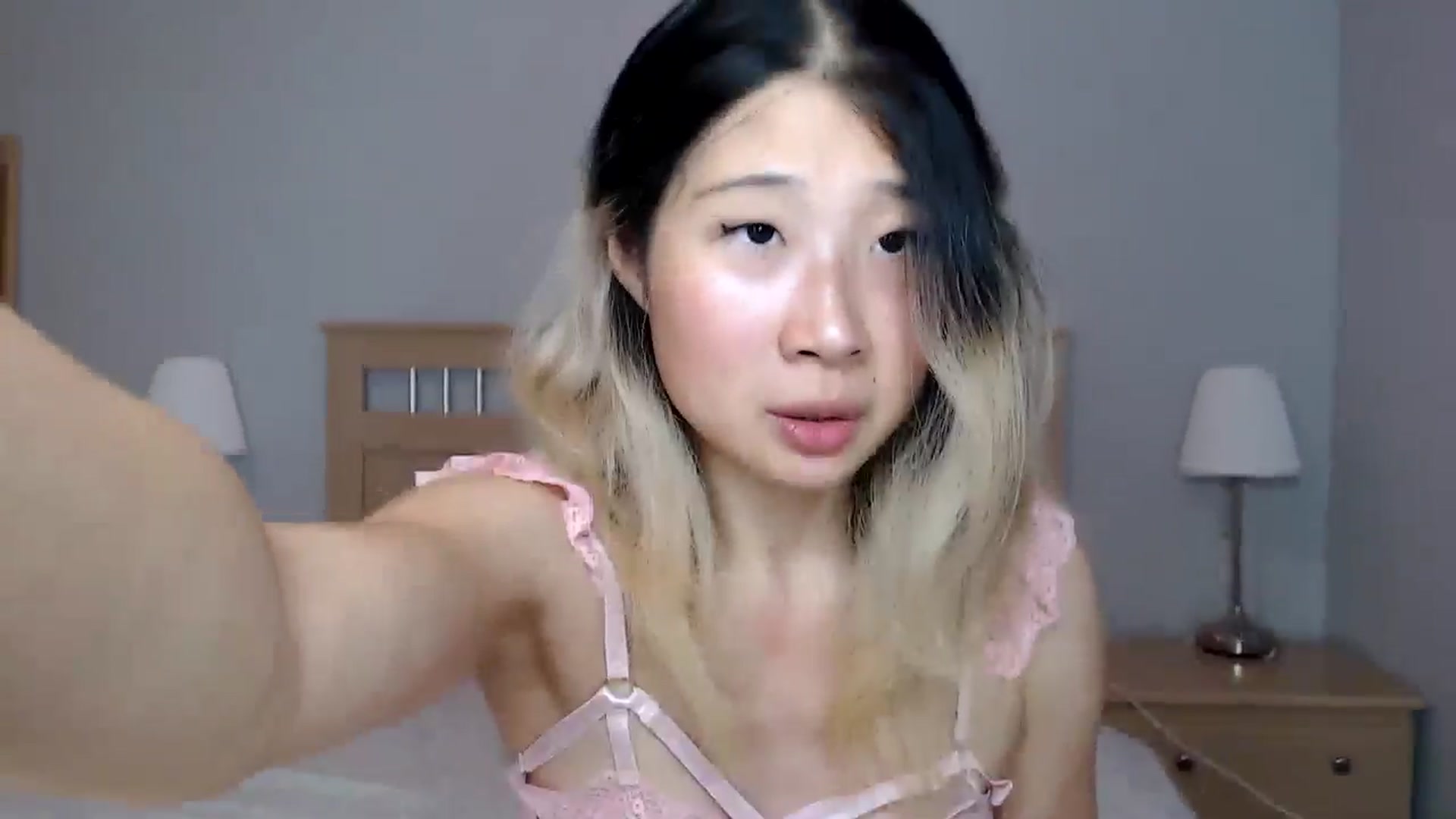 Gallery image thumbnail from Jiwoo's myfreecams stream on, 10/07/2025, 24:53 image 12 of 20