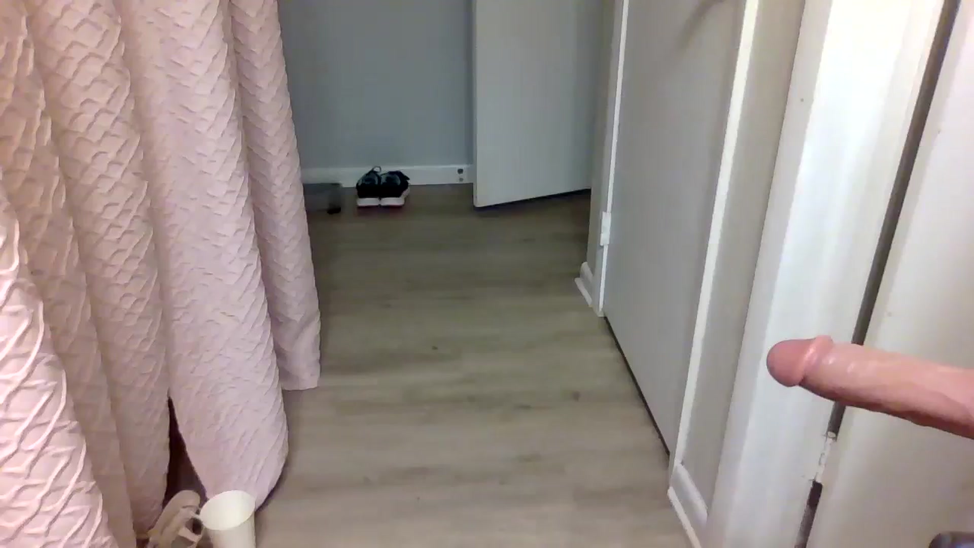 Gallery image thumbnail from Jizz13elle26N's myfreecams stream on, 10/15/2023, 23:32 image 13 of 20