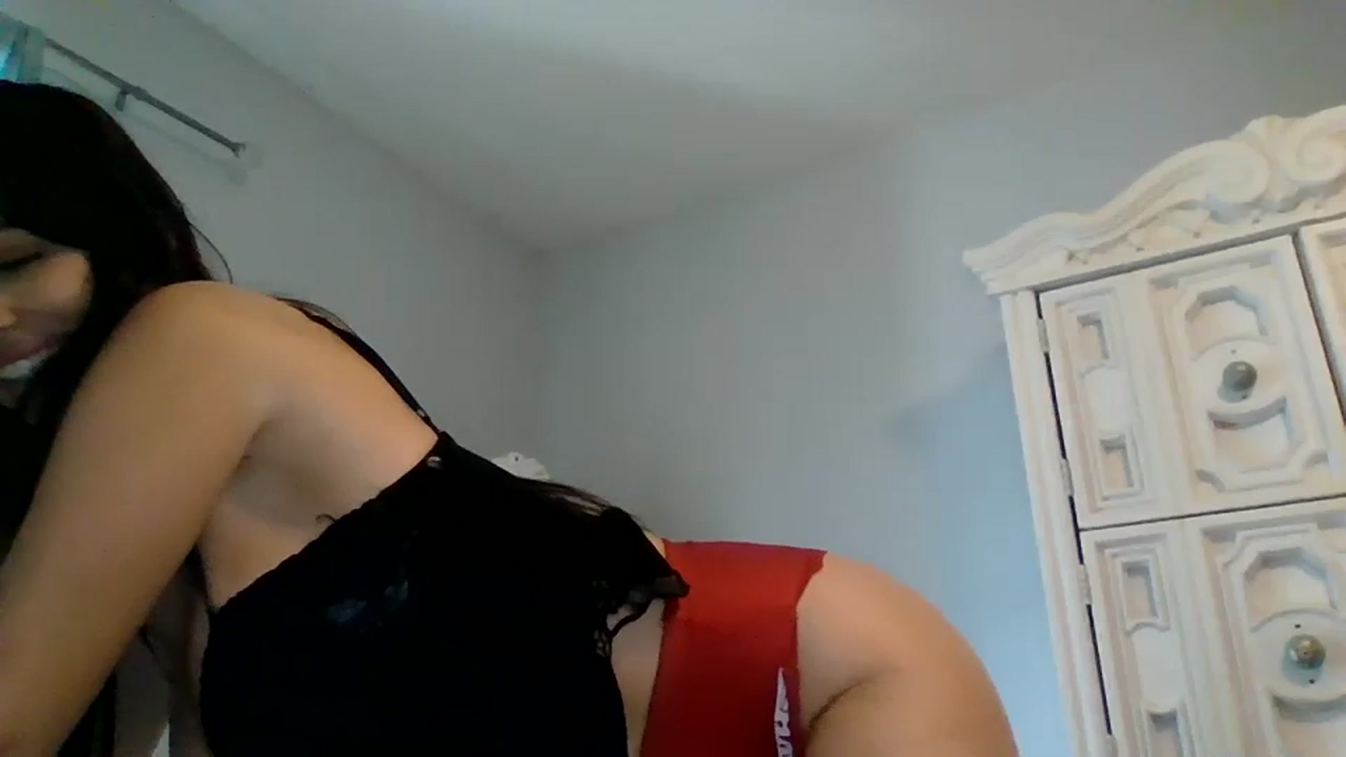 Gallery image thumbnail from Jizzelle1326's myfreecams stream on, 10/11/2023, 16:38 image 17 of 20
