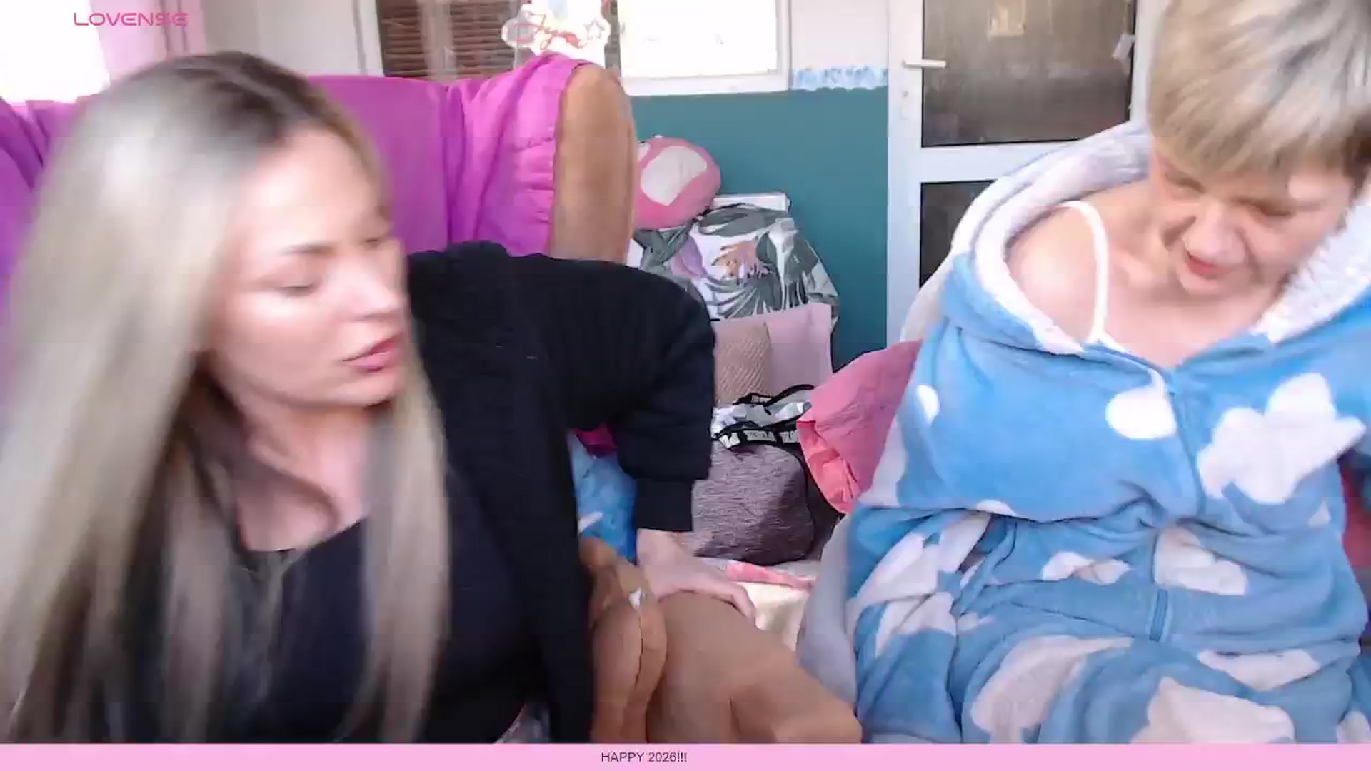 Gallery image thumbnail from Jjjynxx's myfreecams stream on, 03/25/2026, 16:57 image 10 of 20