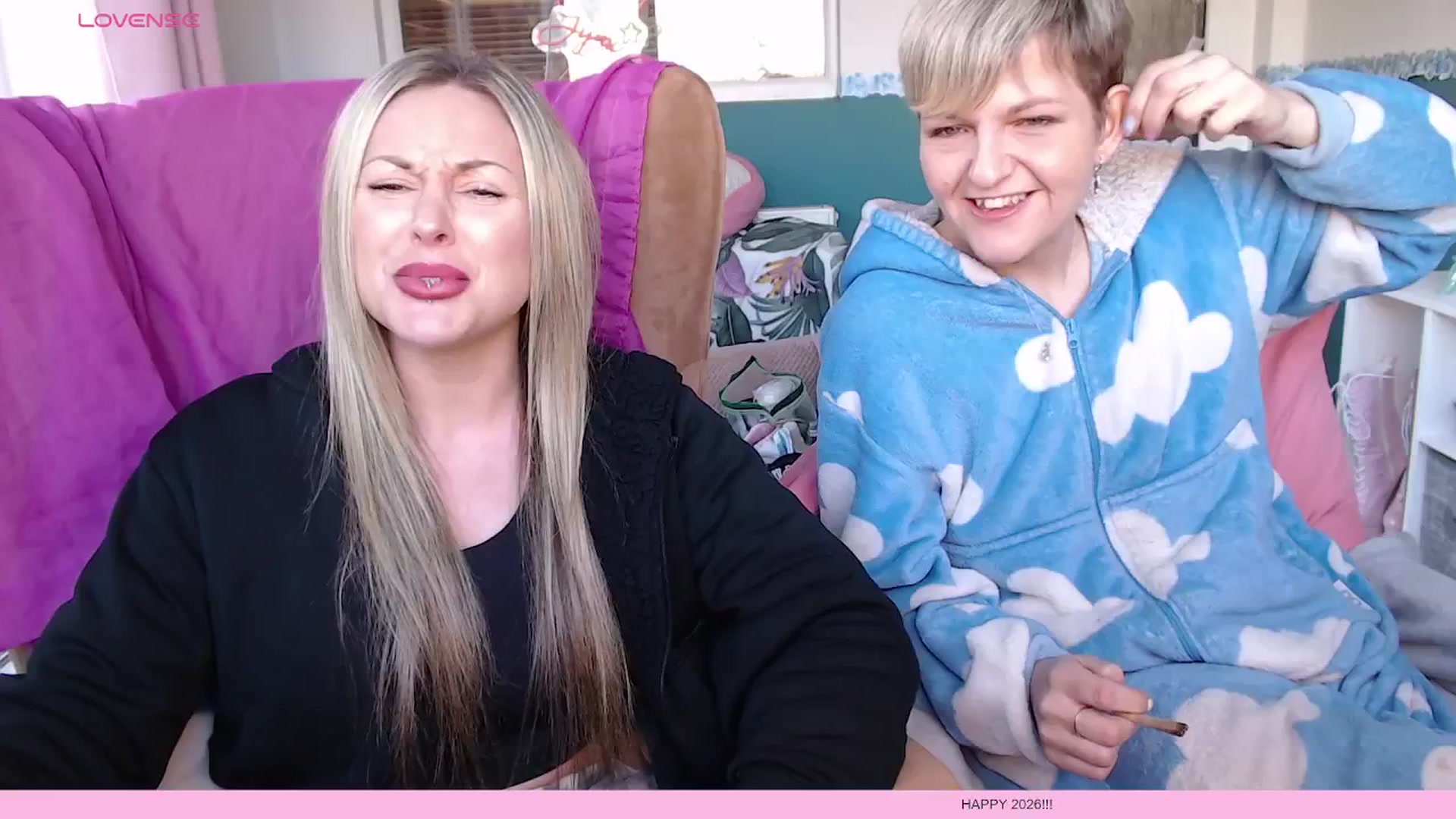 Gallery image thumbnail from Jjjynxx's myfreecams stream on, 03/25/2026, 16:57 image 20 of 20