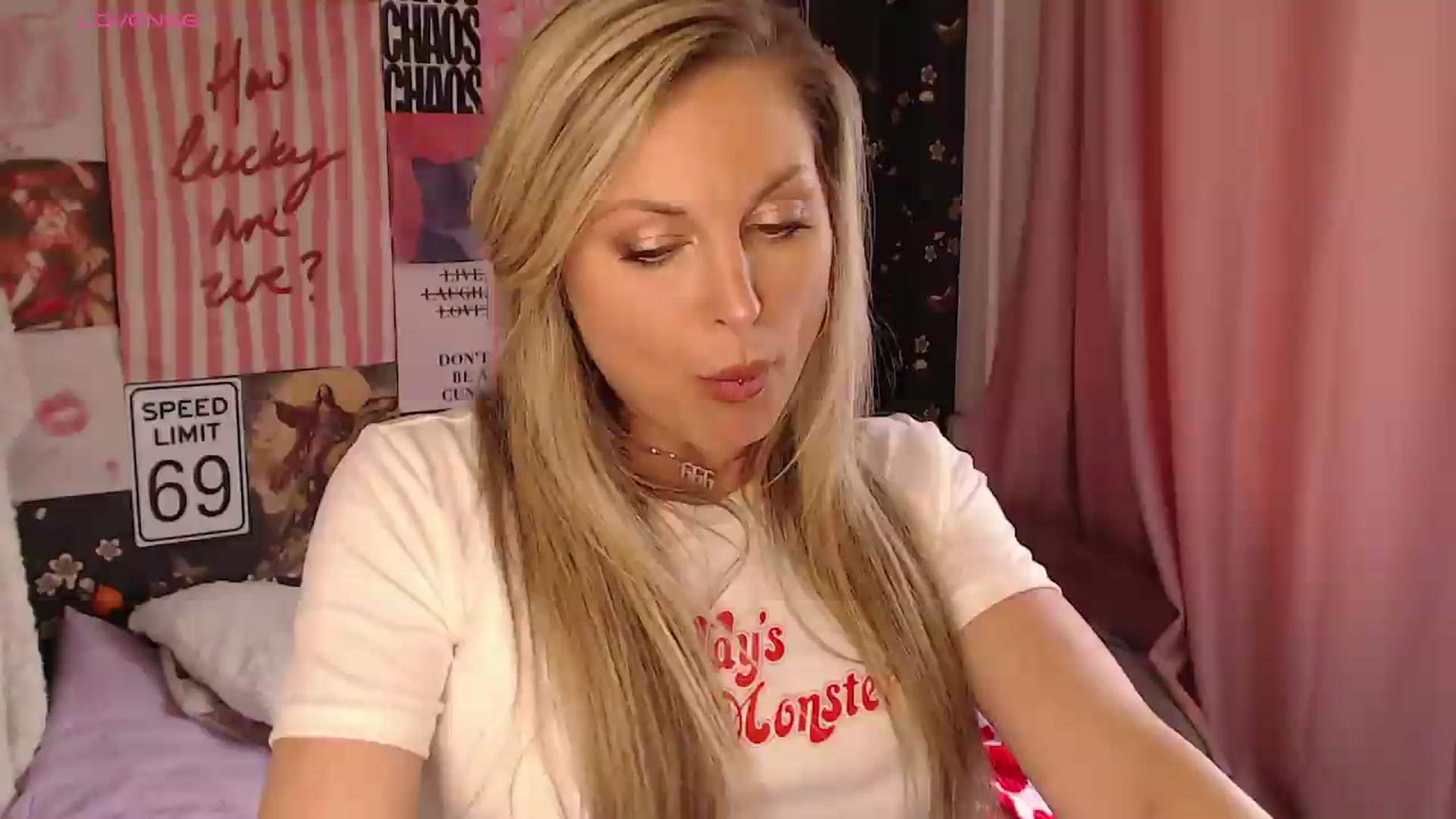 Gallery image thumbnail from Jjjynxx's myfreecams stream on, 05/05/2026, 13:17 image 11 of 20