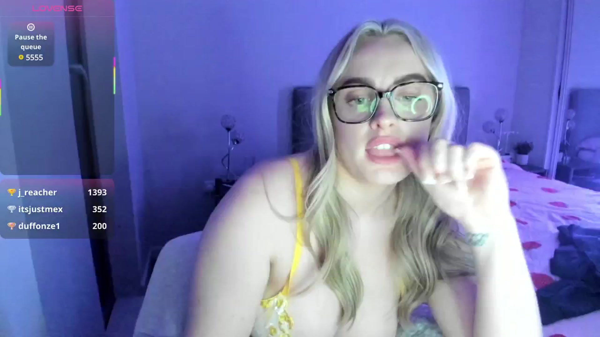 Gallery image thumbnail from Jjulietterose's myfreecams stream on, 06/05/2025, 01:59 image 4 of 20