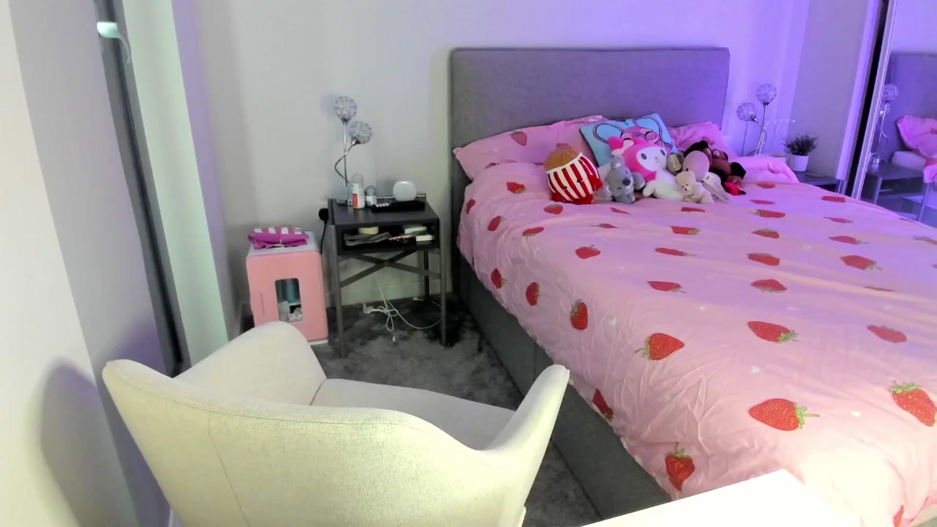 Gallery image thumbnail from Jjulietterose's myfreecams stream on, 06/28/2025, 23:47 image 1 of 20