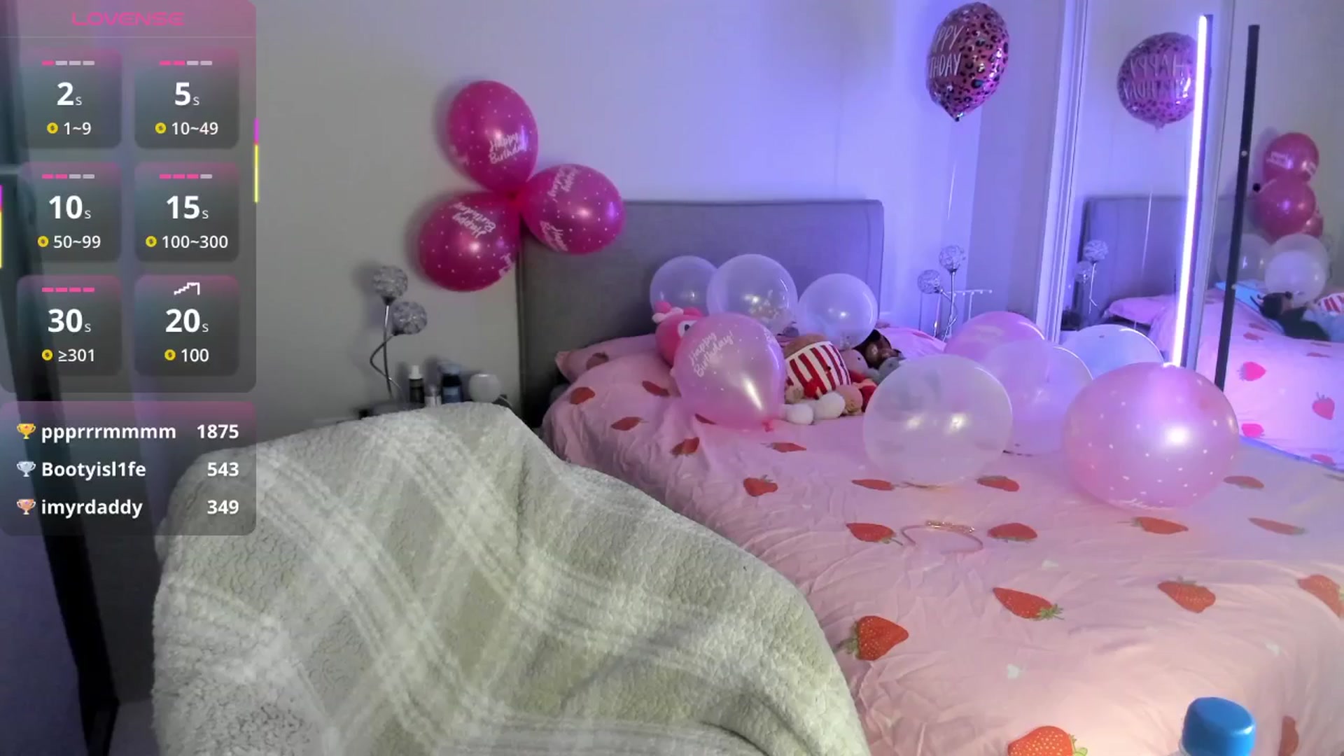 Gallery image thumbnail from Jjulietterose's myfreecams stream on, 08/05/2025, 24:08 image 3 of 20