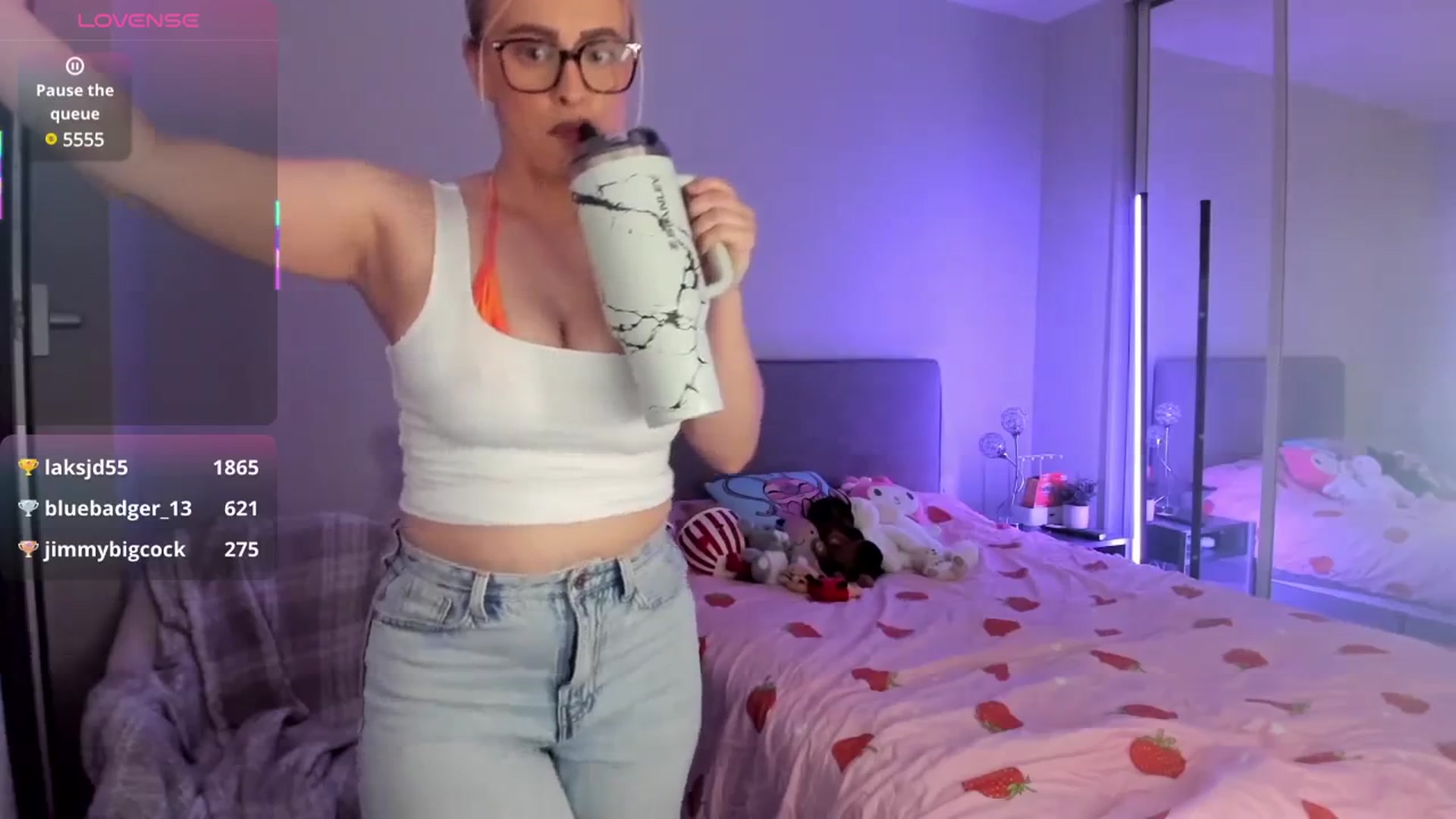 Gallery image thumbnail from Jjulietterose's myfreecams stream on, 08/10/2025, 01:41 image 3 of 20