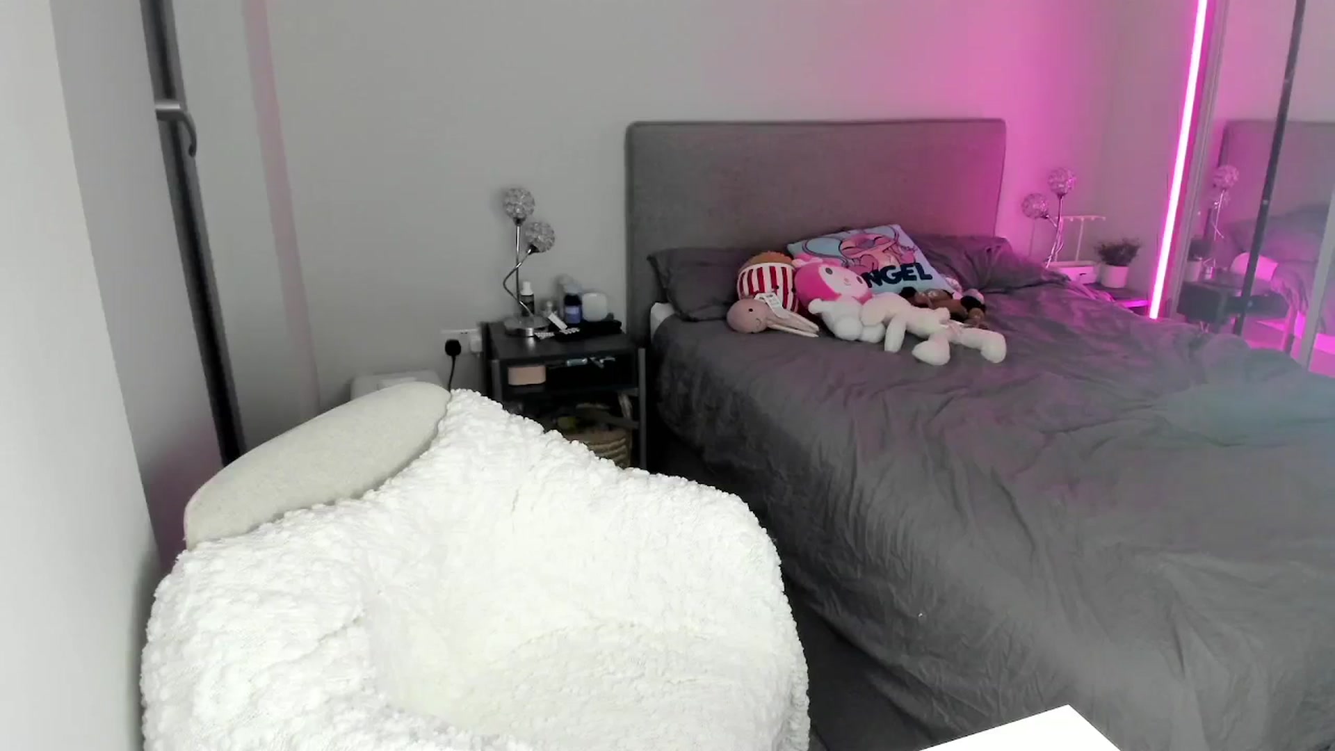 Gallery image thumbnail from Jjulietterose's myfreecams stream on, 08/25/2025, 01:27 image 9 of 20