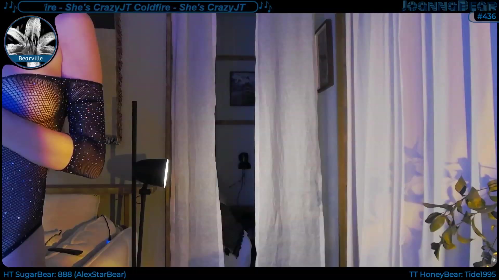 Gallery image thumbnail from JoBearr's myfreecams stream on, 11/17/2022, 10:11 image 20 of 20