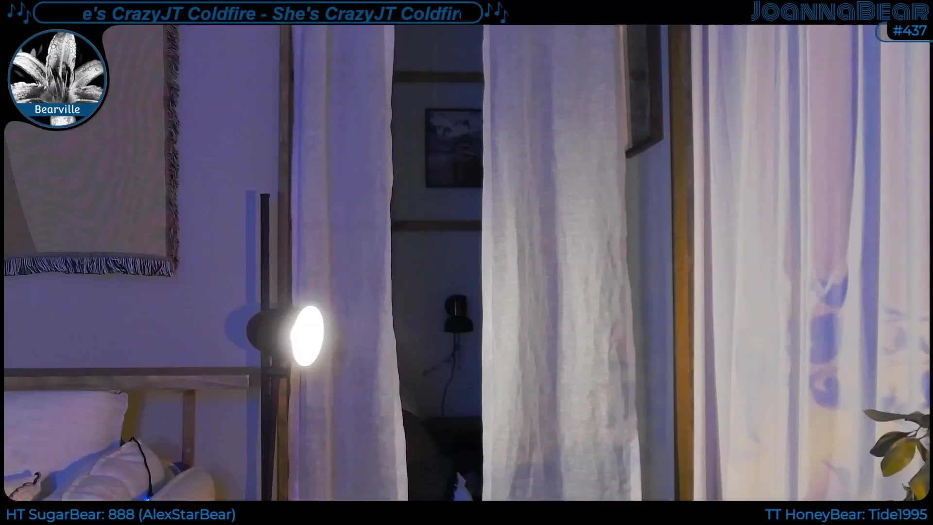 Gallery image thumbnail from JoBearr's myfreecams stream on, 11/17/2022, 02:20 image 10 of 20