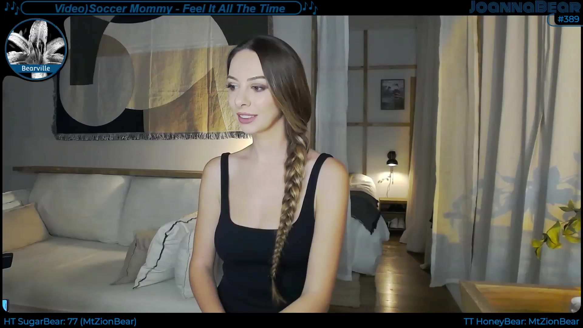 Gallery image thumbnail from JoBearr's myfreecams stream on, 11/19/2022, 23:20 image 2 of 20