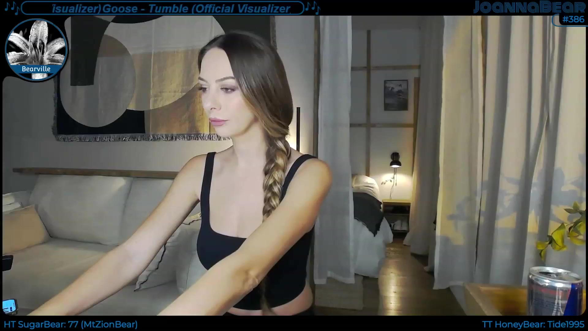 Gallery image thumbnail from JoBearr's myfreecams stream on, 11/19/2022, 23:20 image 5 of 20