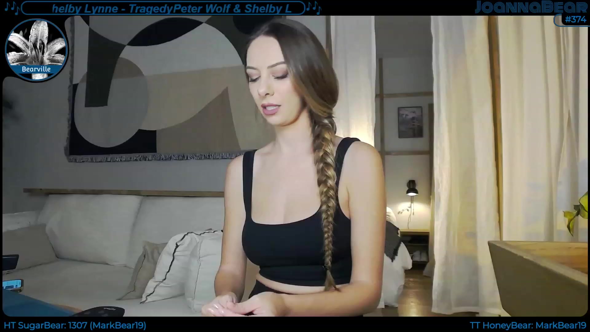 Gallery image thumbnail from JoBearr's myfreecams stream on, 11/19/2022, 23:20 image 18 of 20