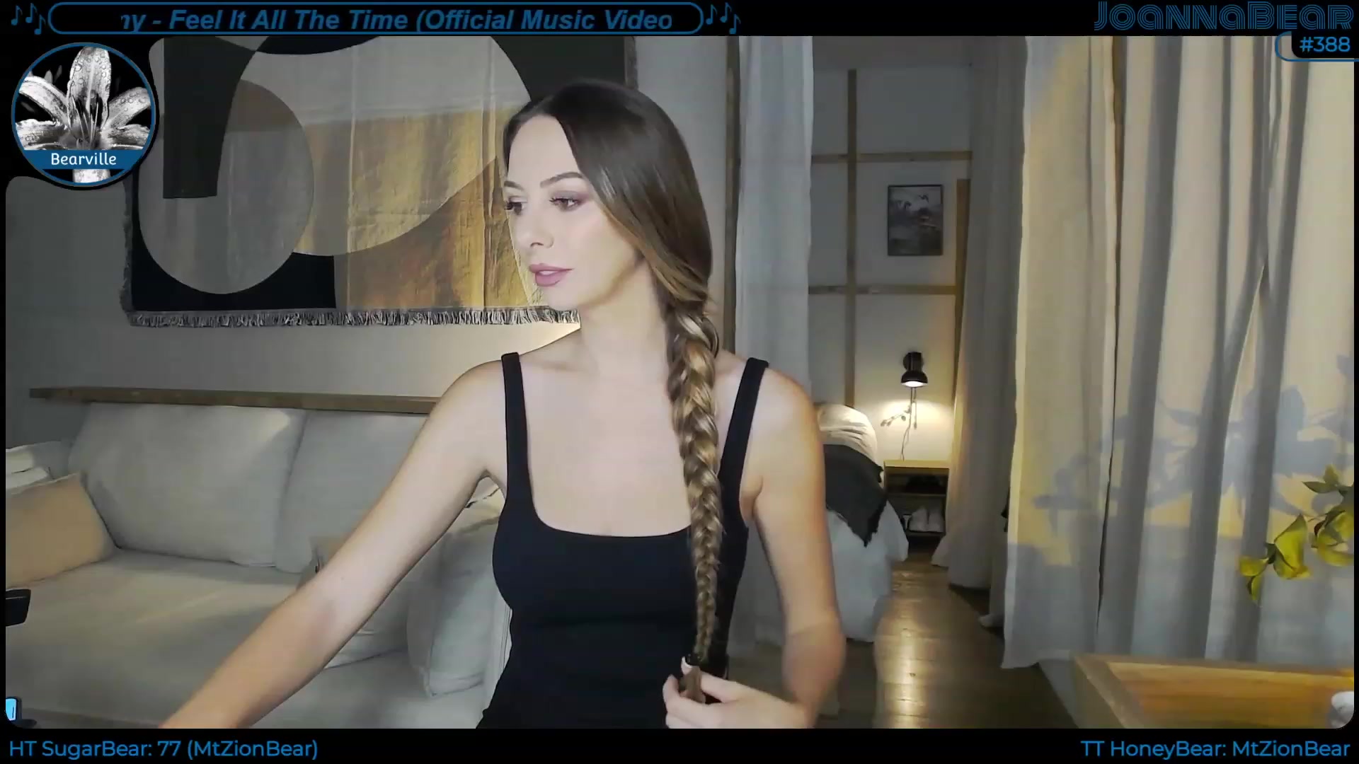 Gallery image thumbnail from JoBearr's myfreecams stream on, 11/19/2022, 23:20 image 1 of 20