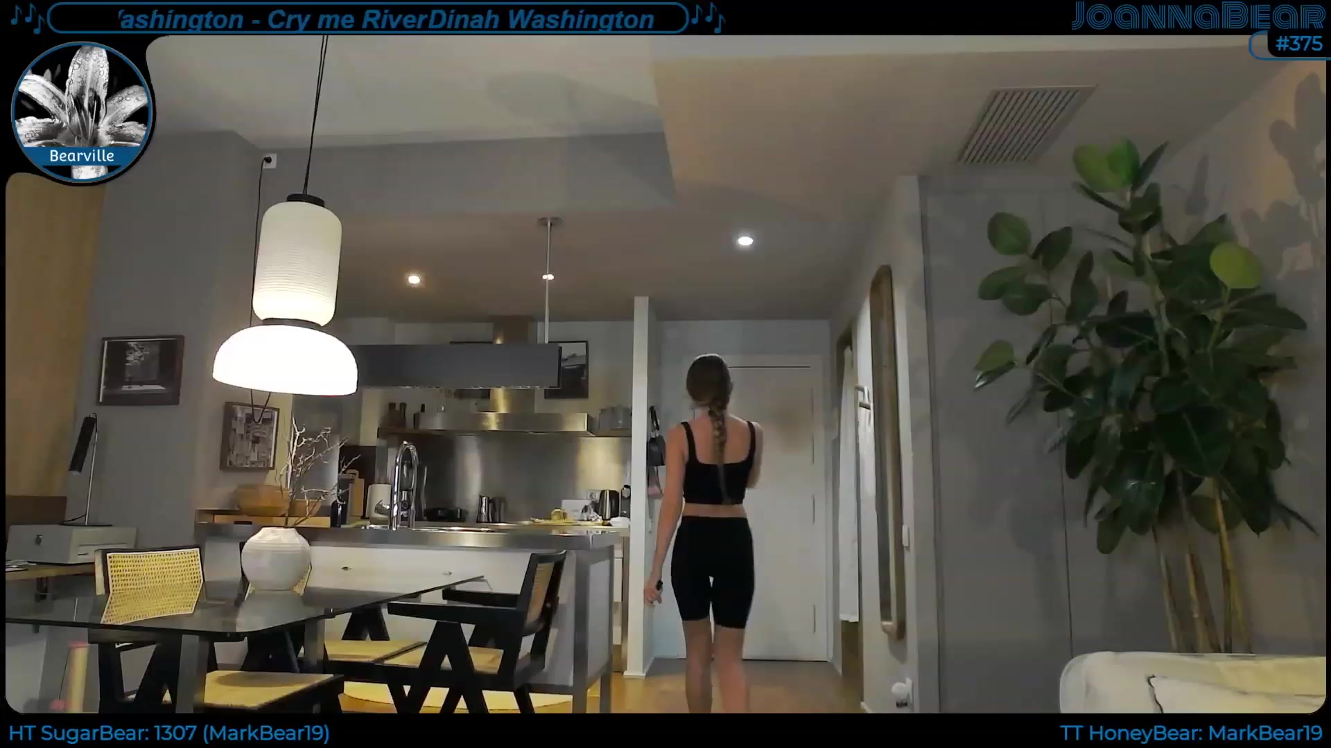 Gallery image thumbnail from JoBearr's myfreecams stream on, 11/20/2022, 24:28 image 10 of 20