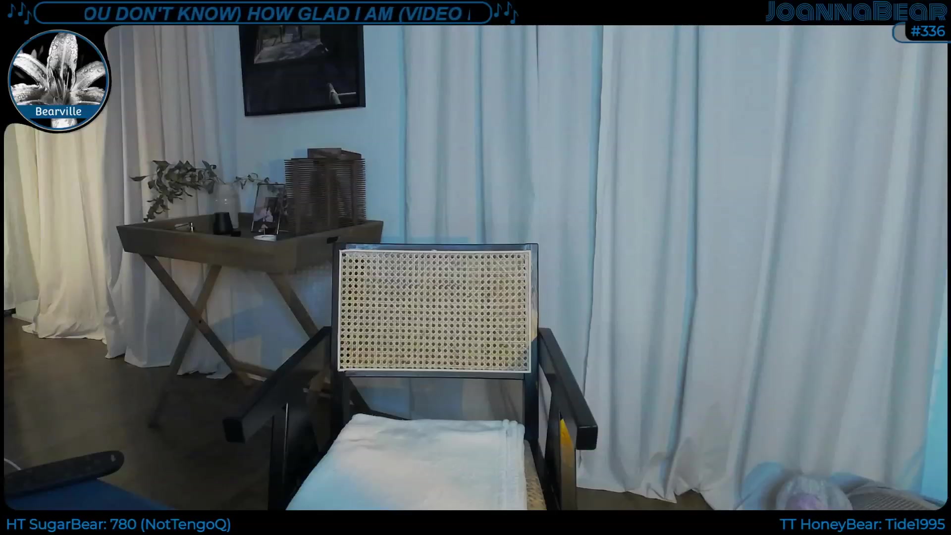 Gallery image thumbnail from JoBearr's myfreecams stream on, 11/26/2022, 24:01 image 6 of 20