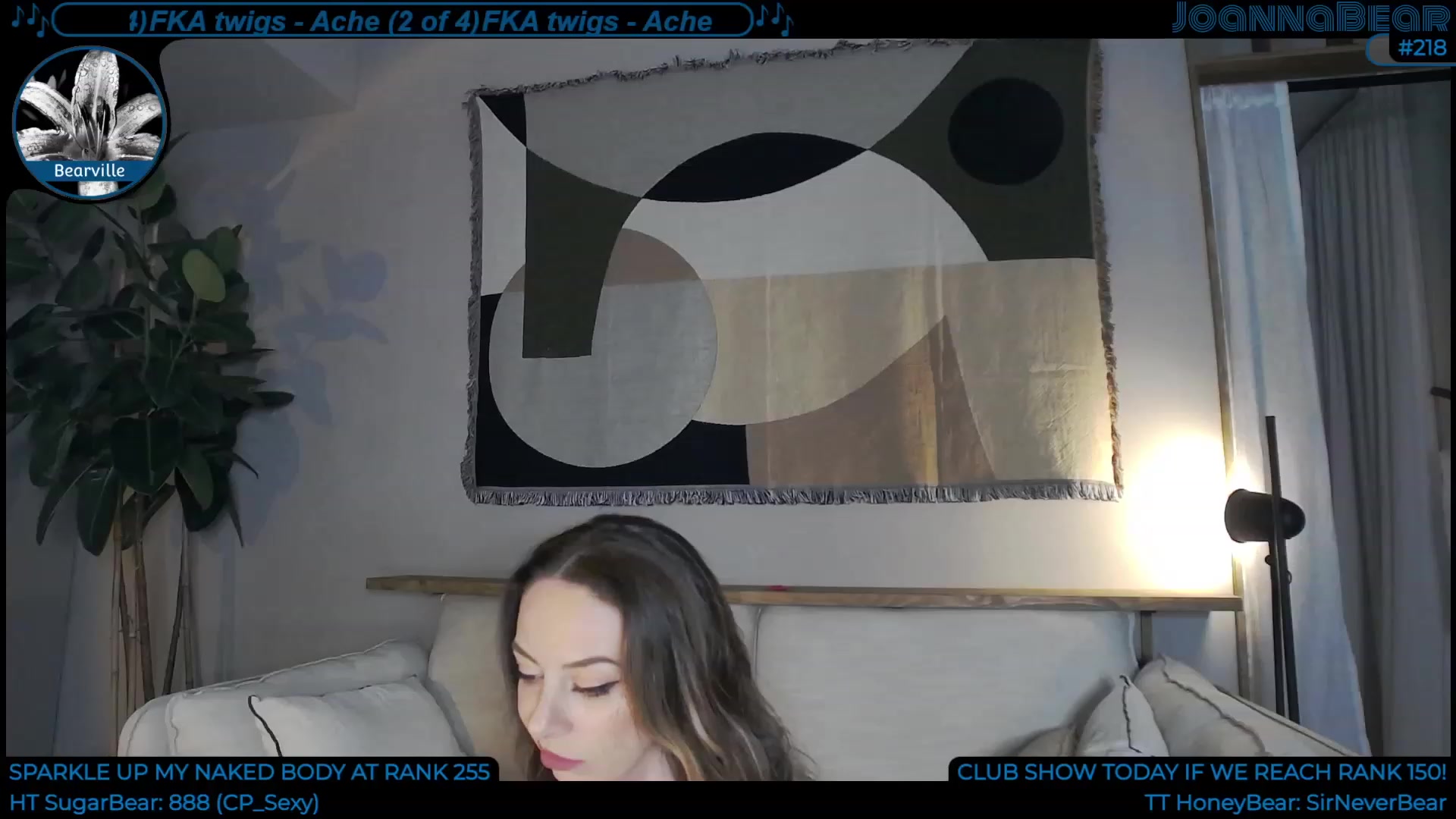 Gallery image thumbnail from JoBearr's myfreecams stream on, 12/04/2022, 02:38 image 3 of 20