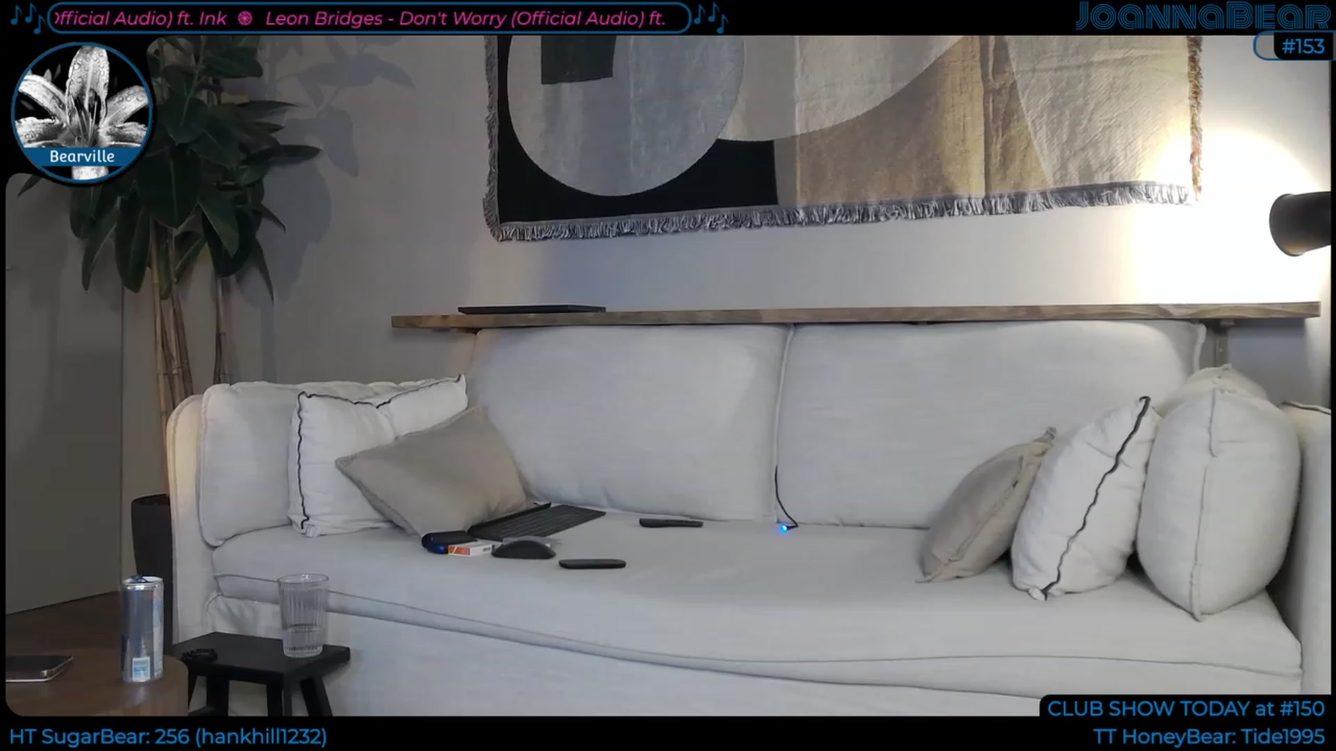 Gallery image thumbnail from JoBearr's myfreecams stream on, 12/08/2022, 05:10 image 17 of 20