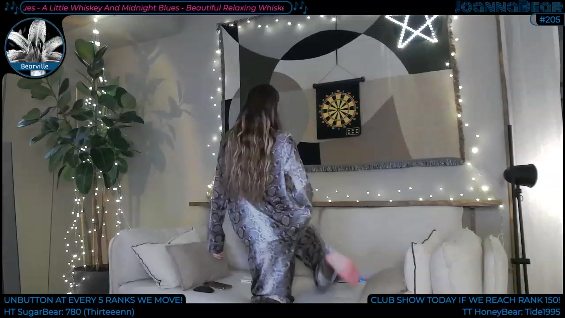 Gallery image thumbnail from JoBearr's myfreecams stream on, 12/11/2022, 05:10 image 13 of 20