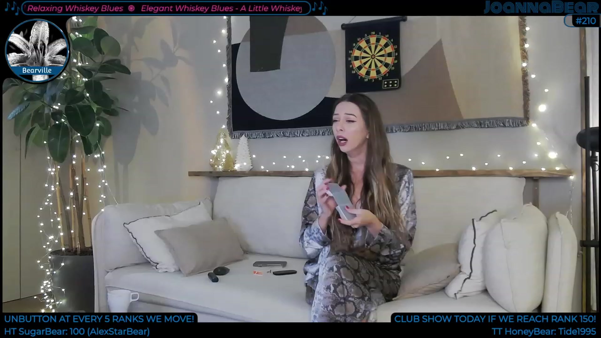 Gallery image thumbnail from JoBearr's myfreecams stream on, 12/11/2022, 05:10 image 6 of 20