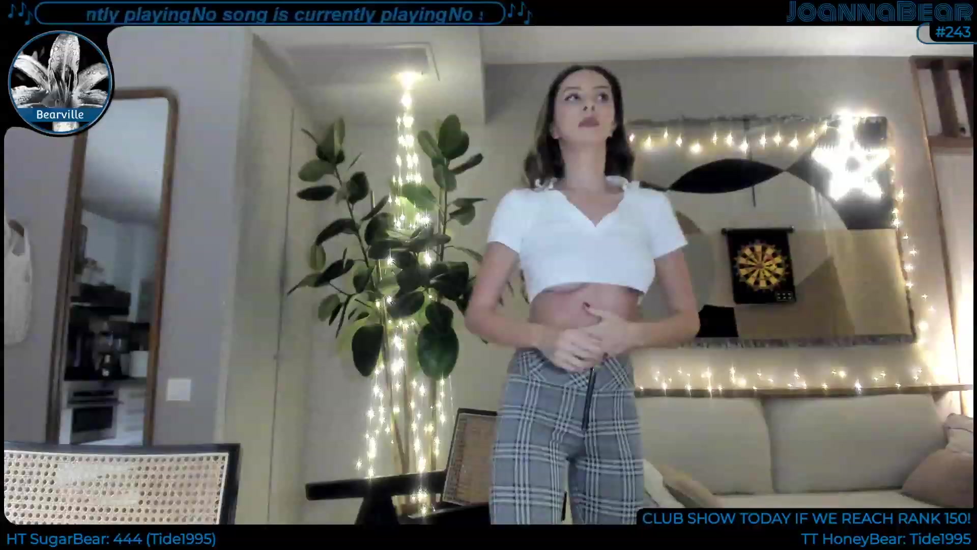 Gallery image thumbnail from JoBearr's myfreecams stream on, 12/15/2022, 24:56 image 16 of 20