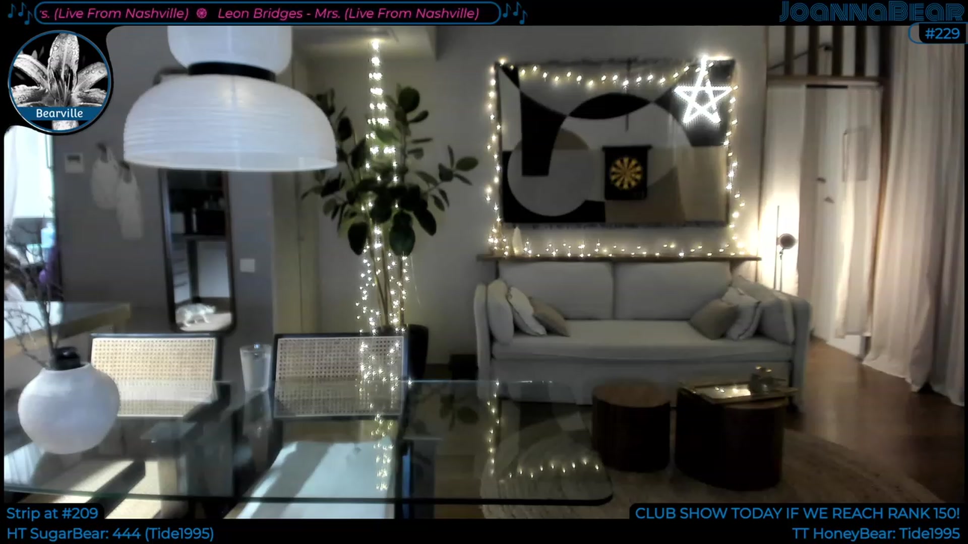 Gallery image thumbnail from JoBearr's myfreecams stream on, 12/15/2022, 03:28 image 3 of 20