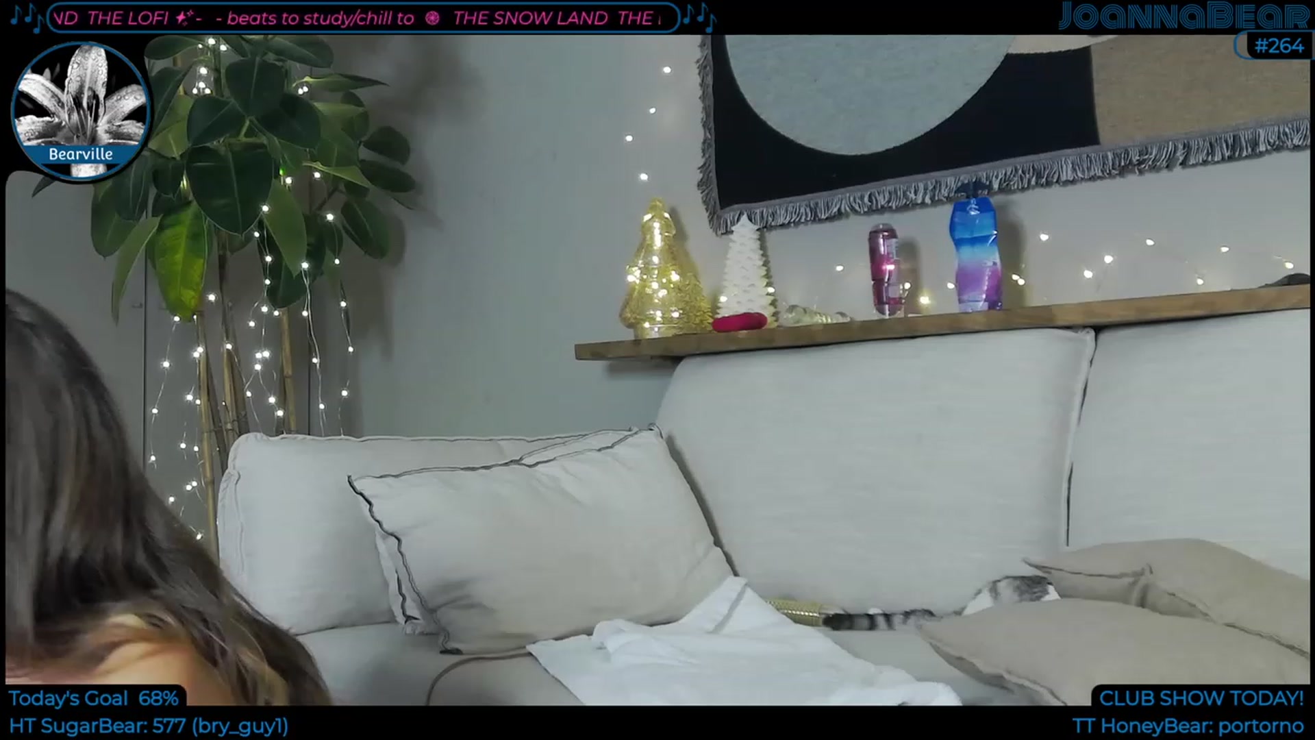 Gallery image thumbnail from JoBearr's myfreecams stream on, 12/21/2022, 05:59 image 4 of 20