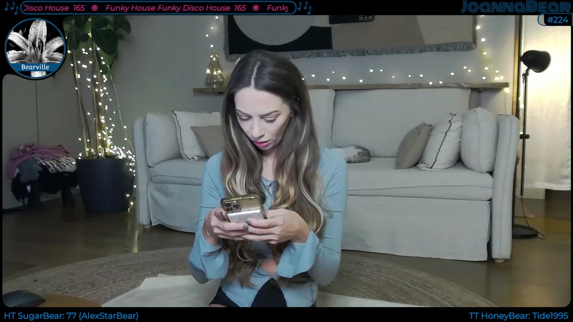 Gallery image thumbnail from JoBearr's myfreecams stream on, 12/29/2022, 24:39 image 5 of 20