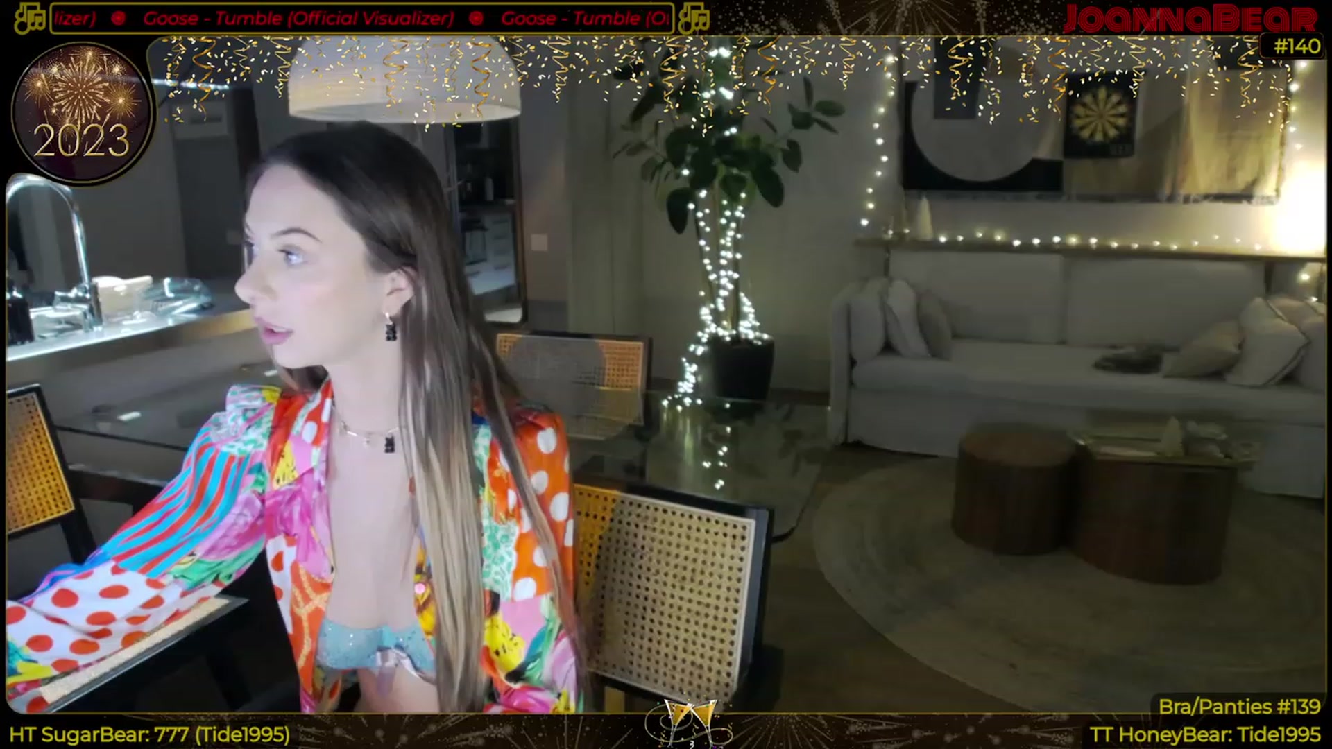 Gallery image thumbnail from JoBearr's myfreecams stream on, 01/09/2023, 24:20 image 13 of 20