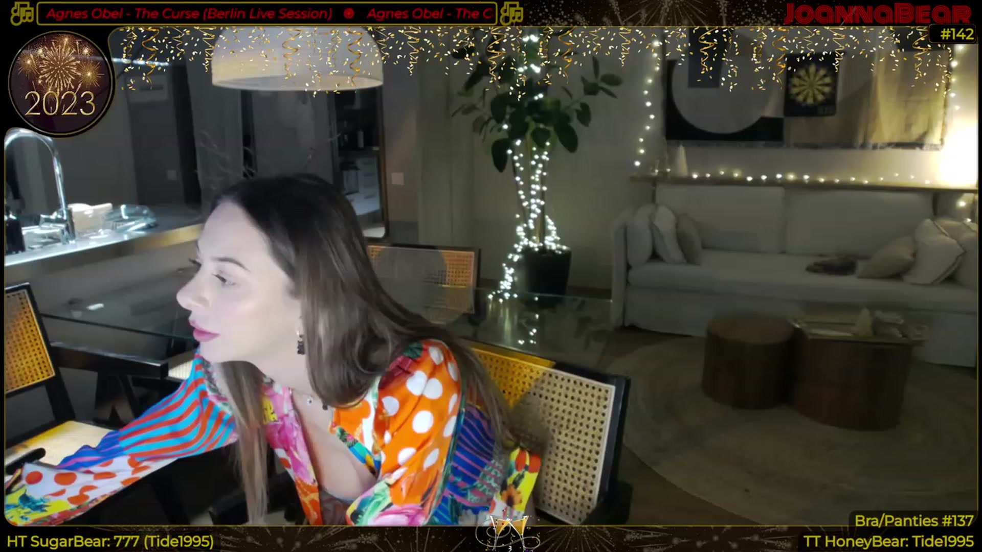 Gallery image thumbnail from JoBearr's myfreecams stream on, 01/09/2023, 02:34 image 12 of 20