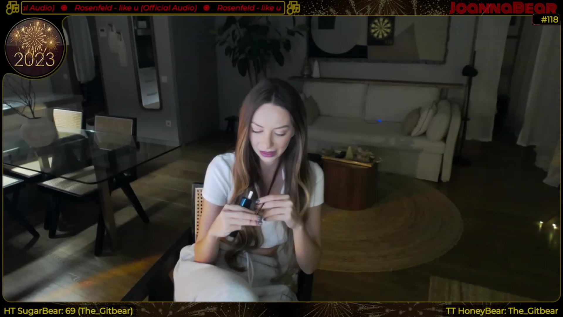 Gallery image thumbnail from JoBearr's myfreecams stream on, 01/19/2023, 02:43 image 6 of 20