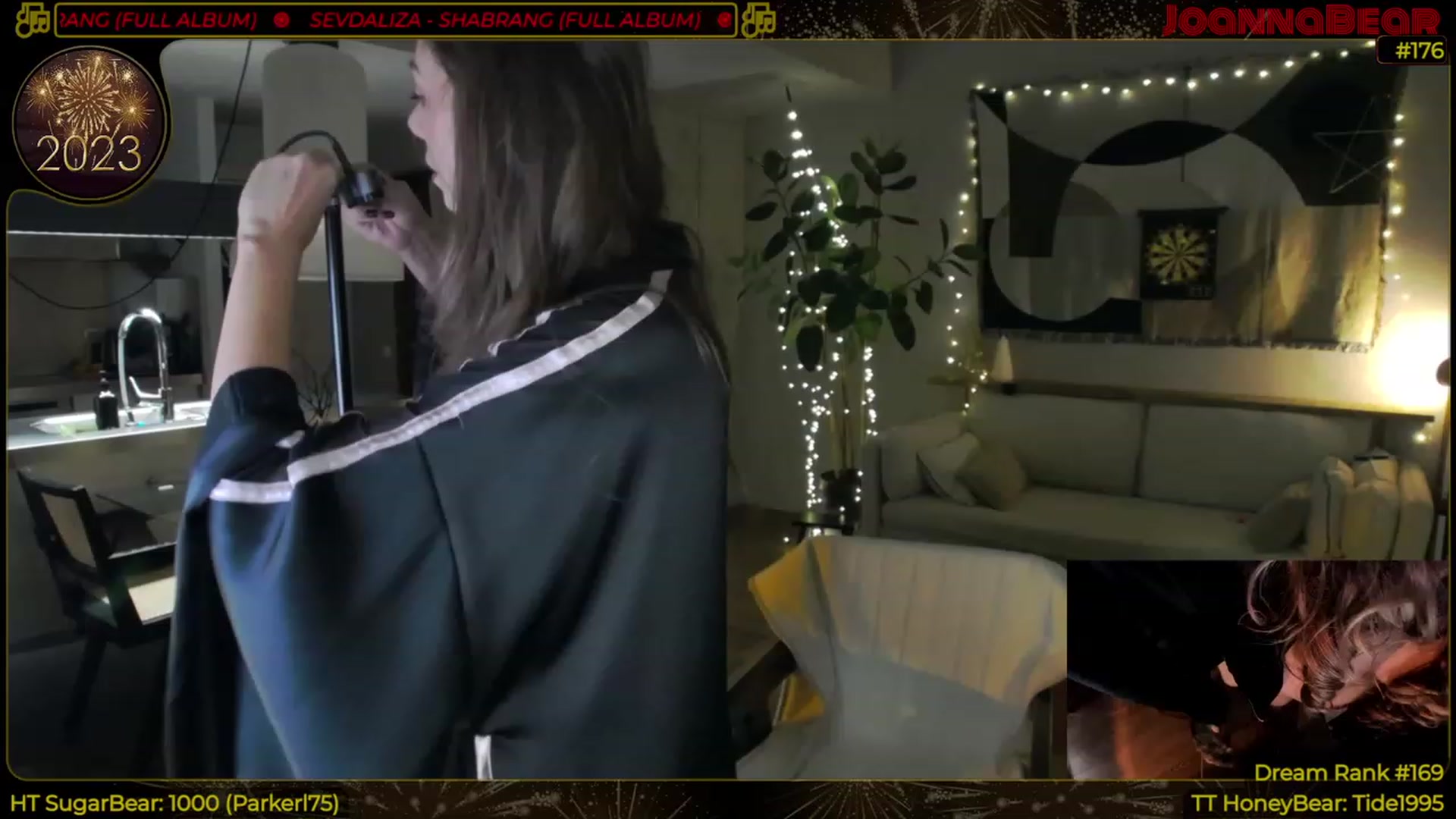Gallery image thumbnail from JoBearr's myfreecams stream on, 01/28/2023, 04:11 image 9 of 20