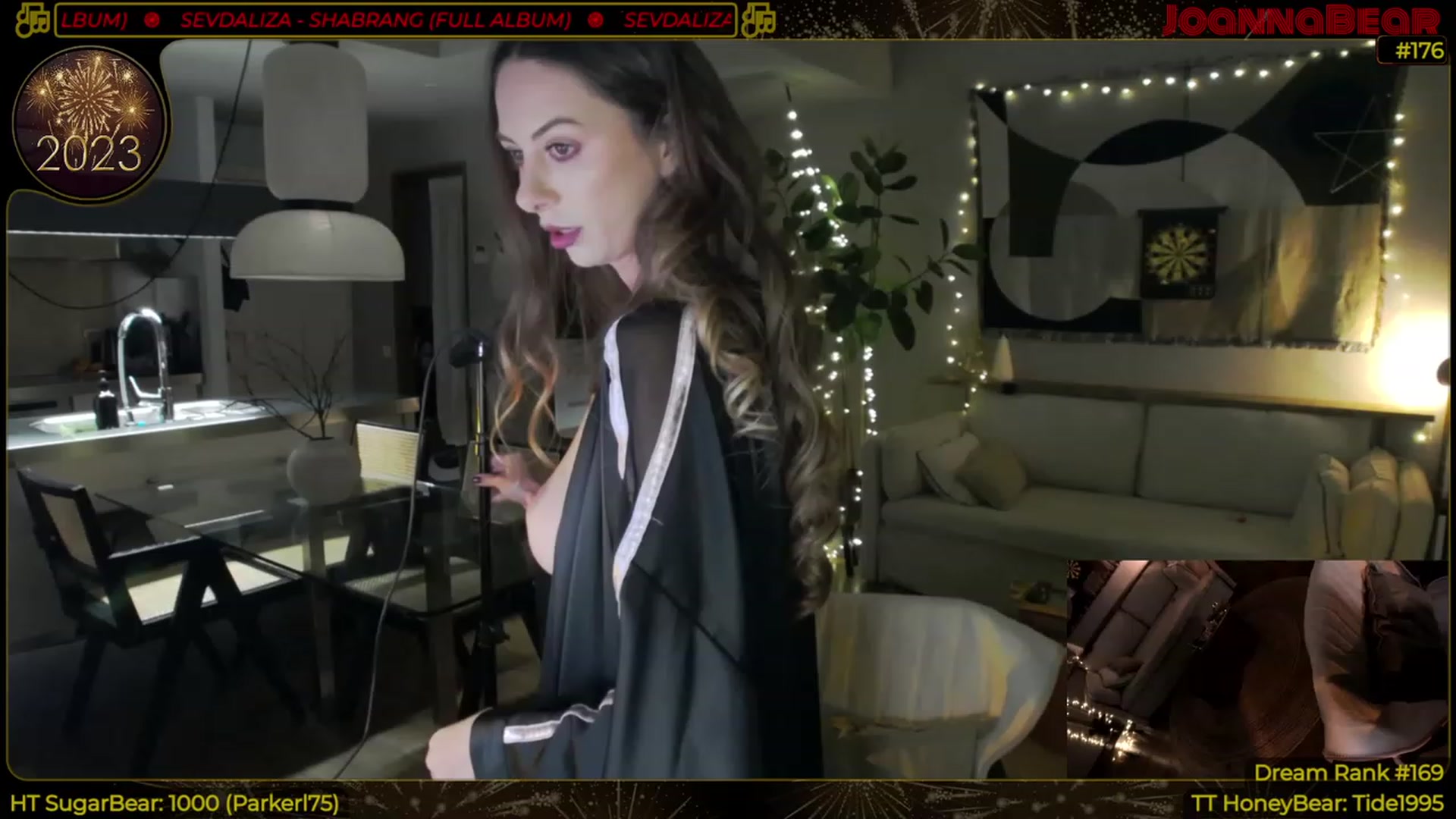 Gallery image thumbnail from JoBearr's myfreecams stream on, 01/28/2023, 04:11 image 12 of 20
