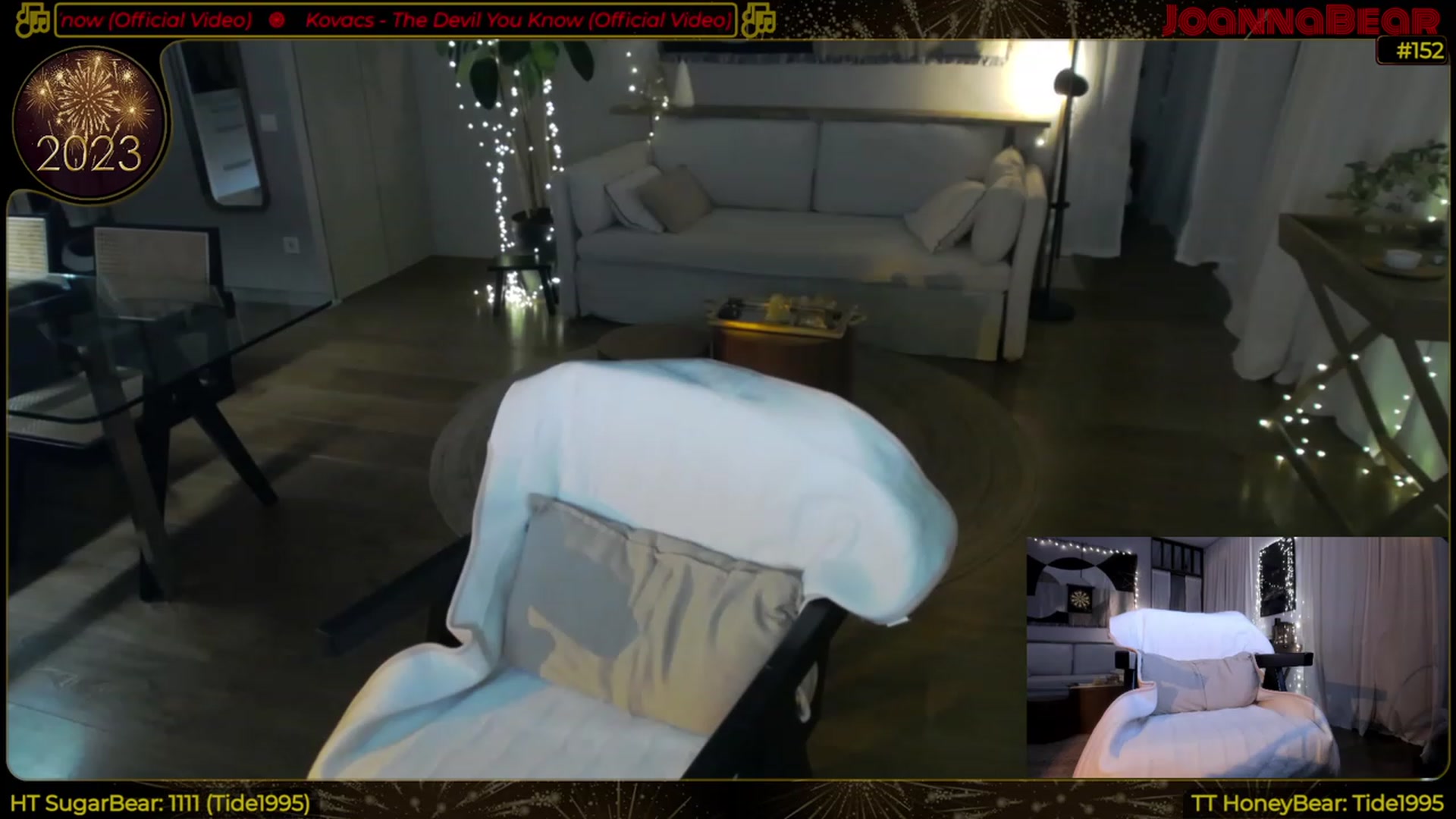 Gallery image thumbnail from JoBearr's myfreecams stream on, 01/29/2023, 04:22 image 19 of 20